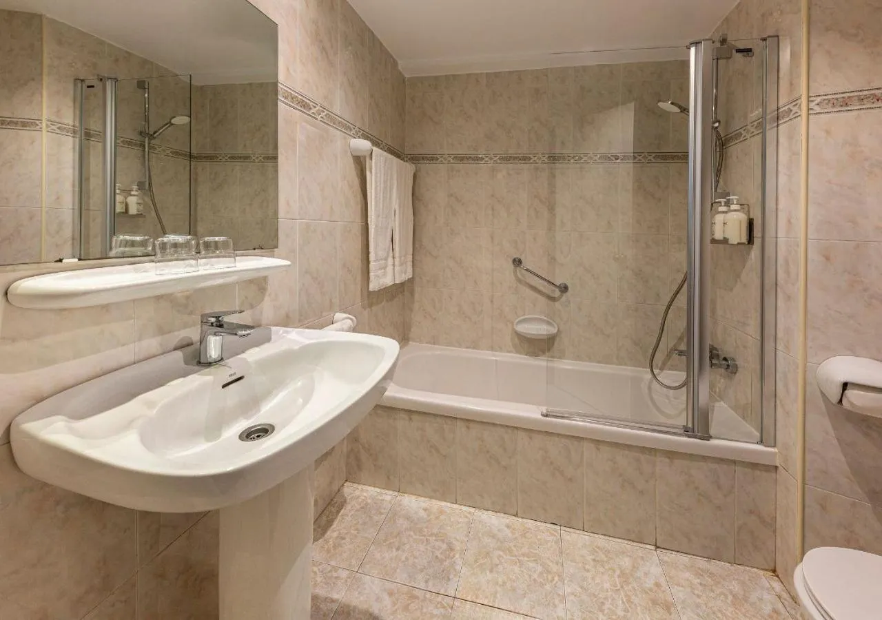 Triple Room (2 Adults + 1 Child) in MedPlaya Hotel Alba Beach