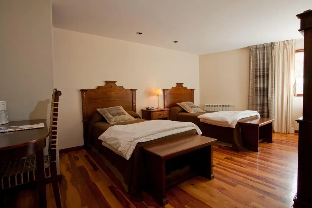 Deluxe Triple Room in Hotel Marqués De Tojo