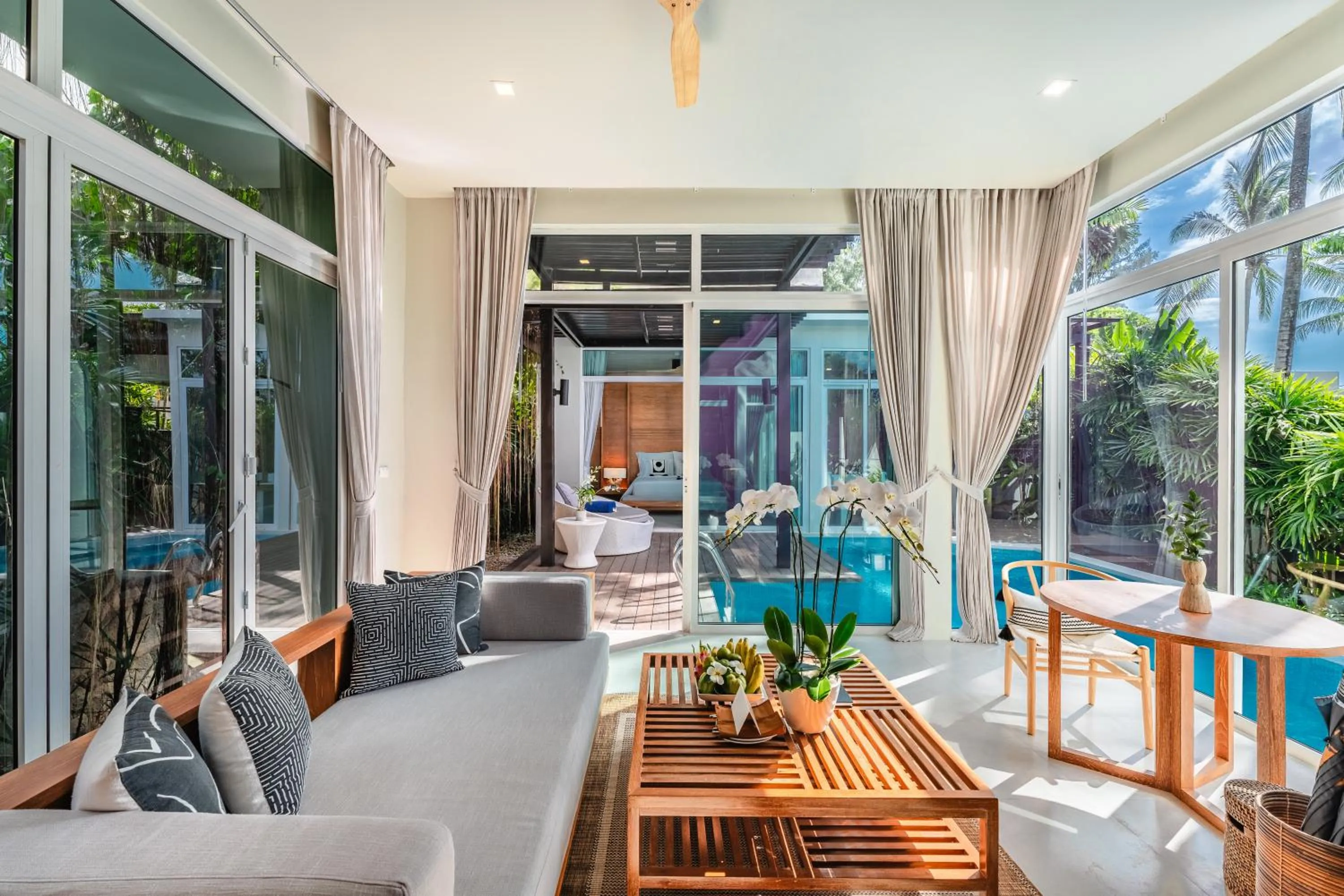 Signature Pool Villa in Aleenta Phuket - Phang Nga - The Leading Hotels of the World