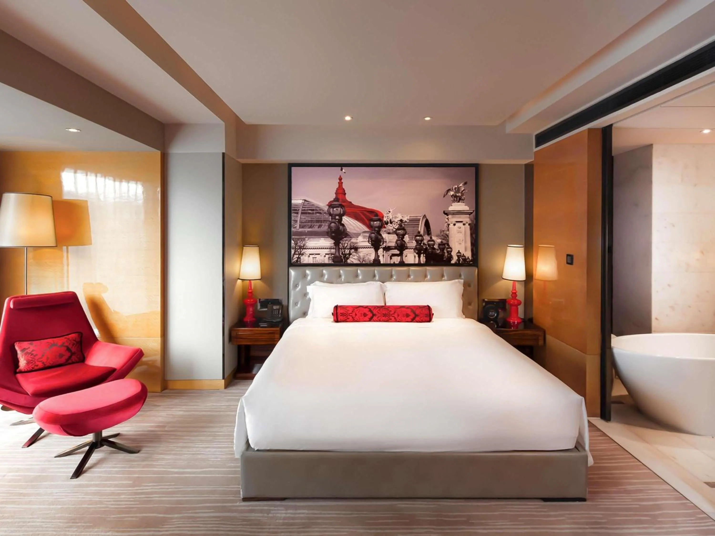 Luxury King Room with Executive Lounge access - single occupancy in Sofitel Guangzhou Sunrich