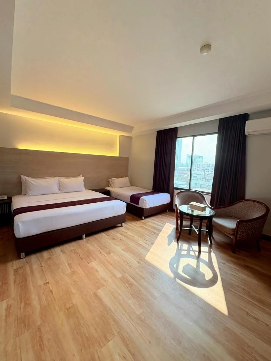 Family Room in Atrium Boutique Hotel