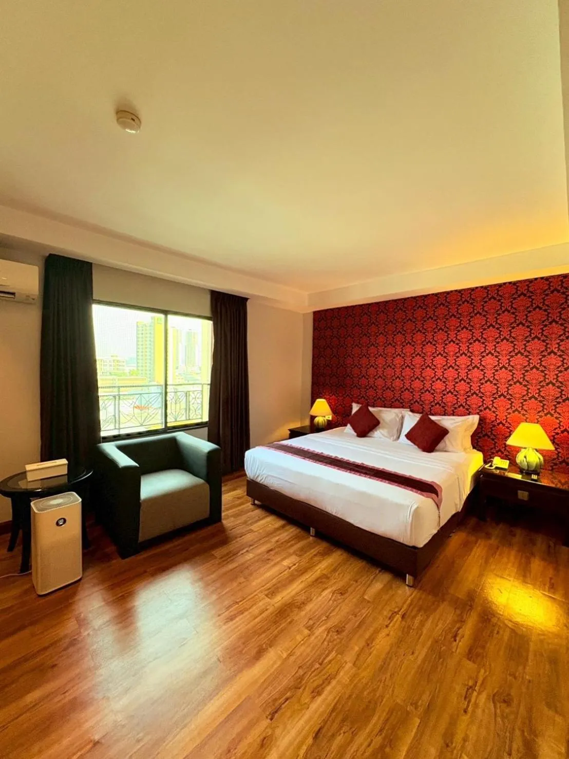Deluxe Double Room in Atrium Boutique Hotel
