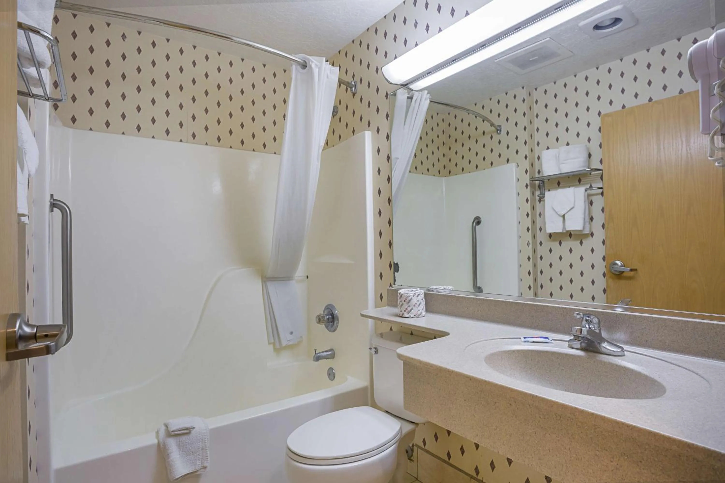 Queen Room - Smoking in Motel 6-Bernalillo, NM