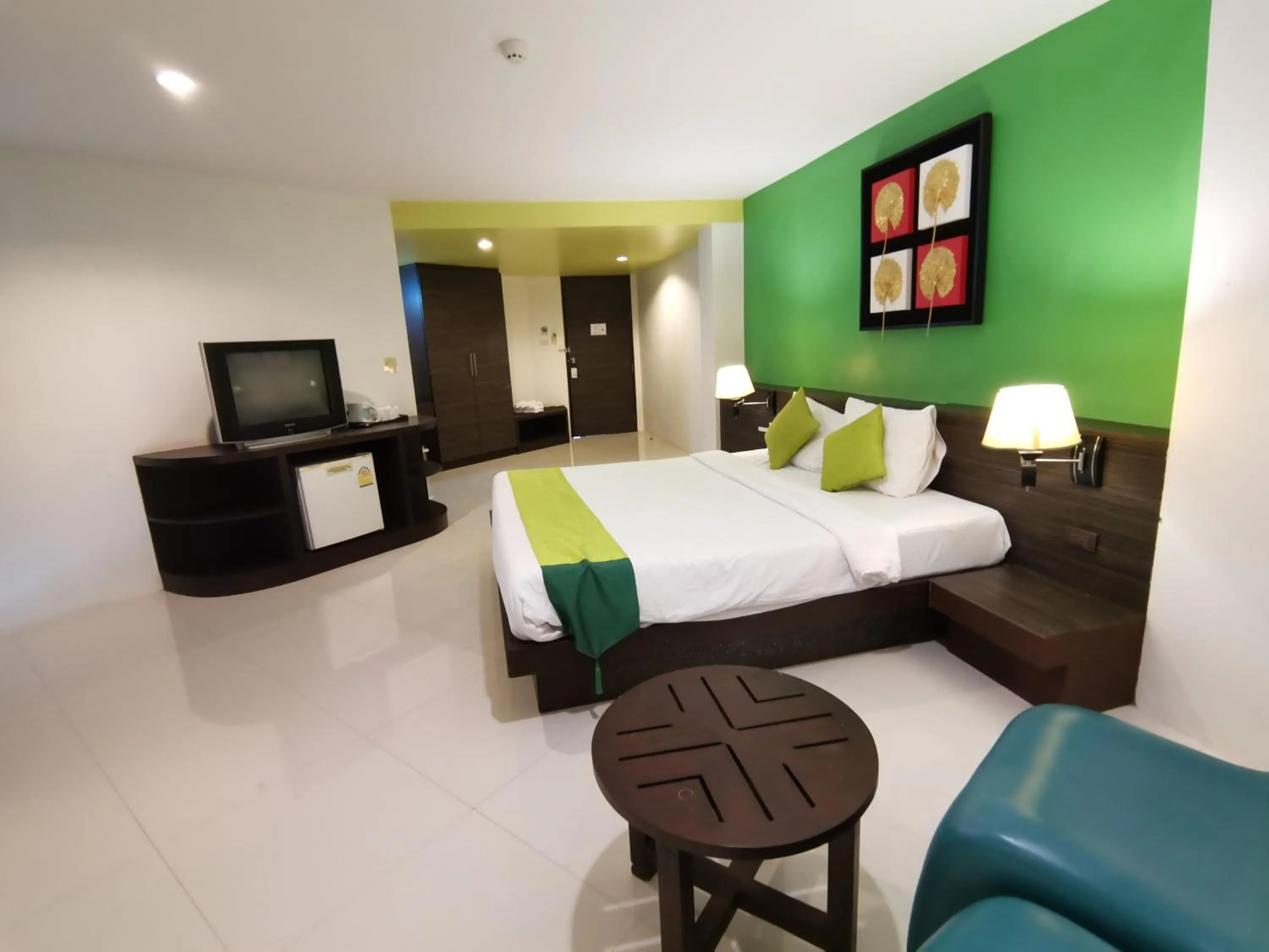 Deluxe Double Room in Twin Hotel
