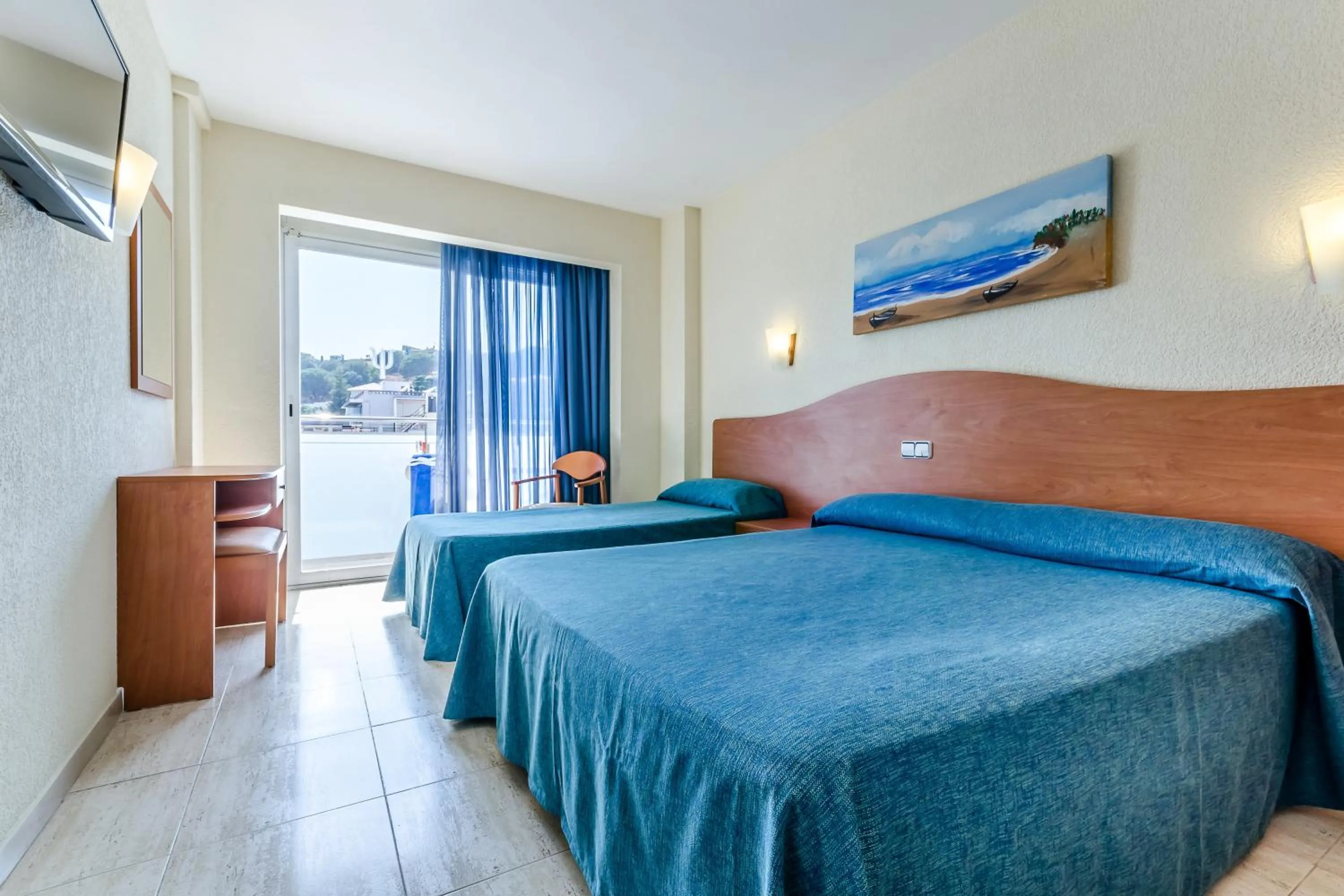 Triple Room (3 Adults) in Hotel Mar Blau