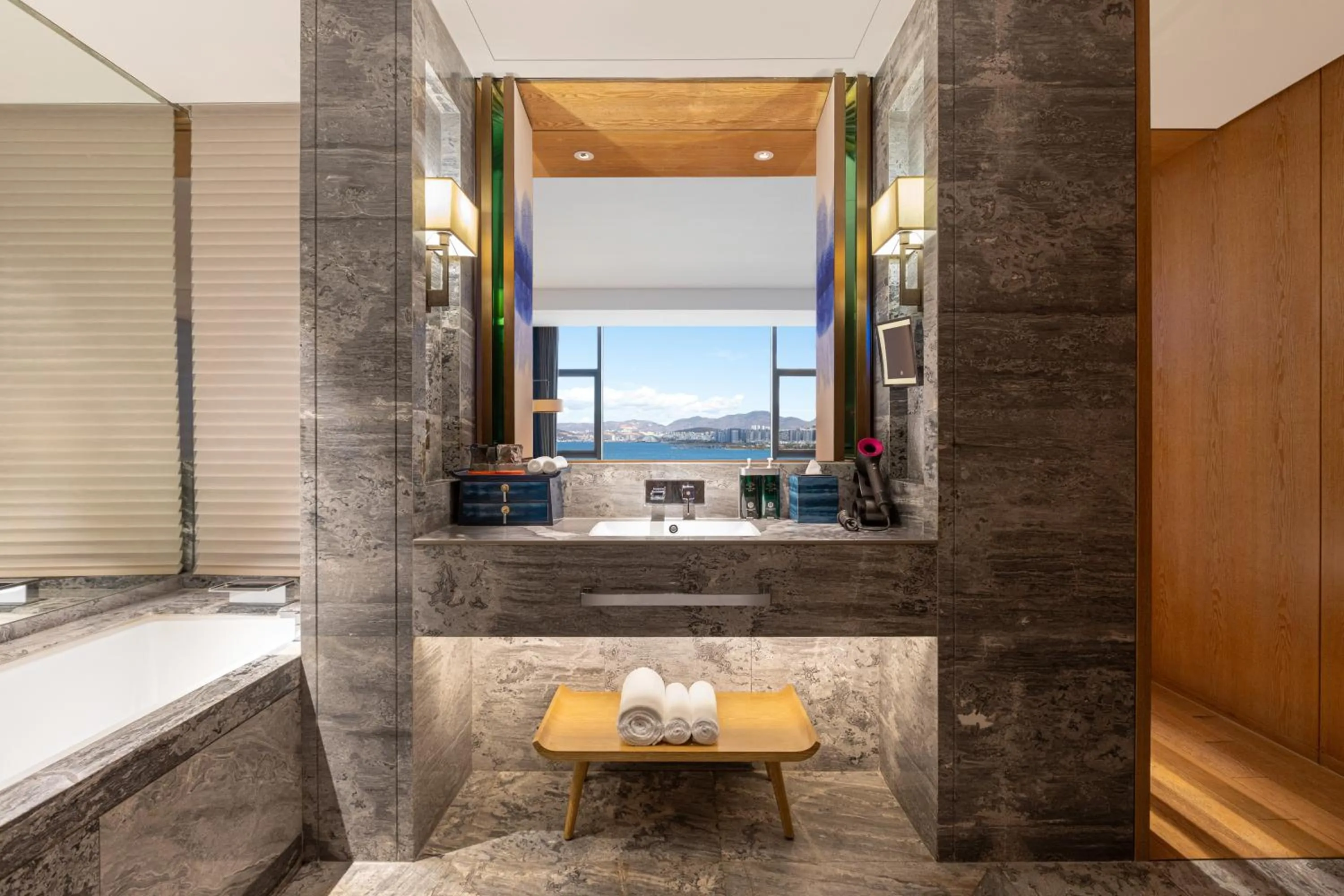 Standard Double Room with Two Double Beds and Lake View in Hotel Indigo Dali Erhai by IHG