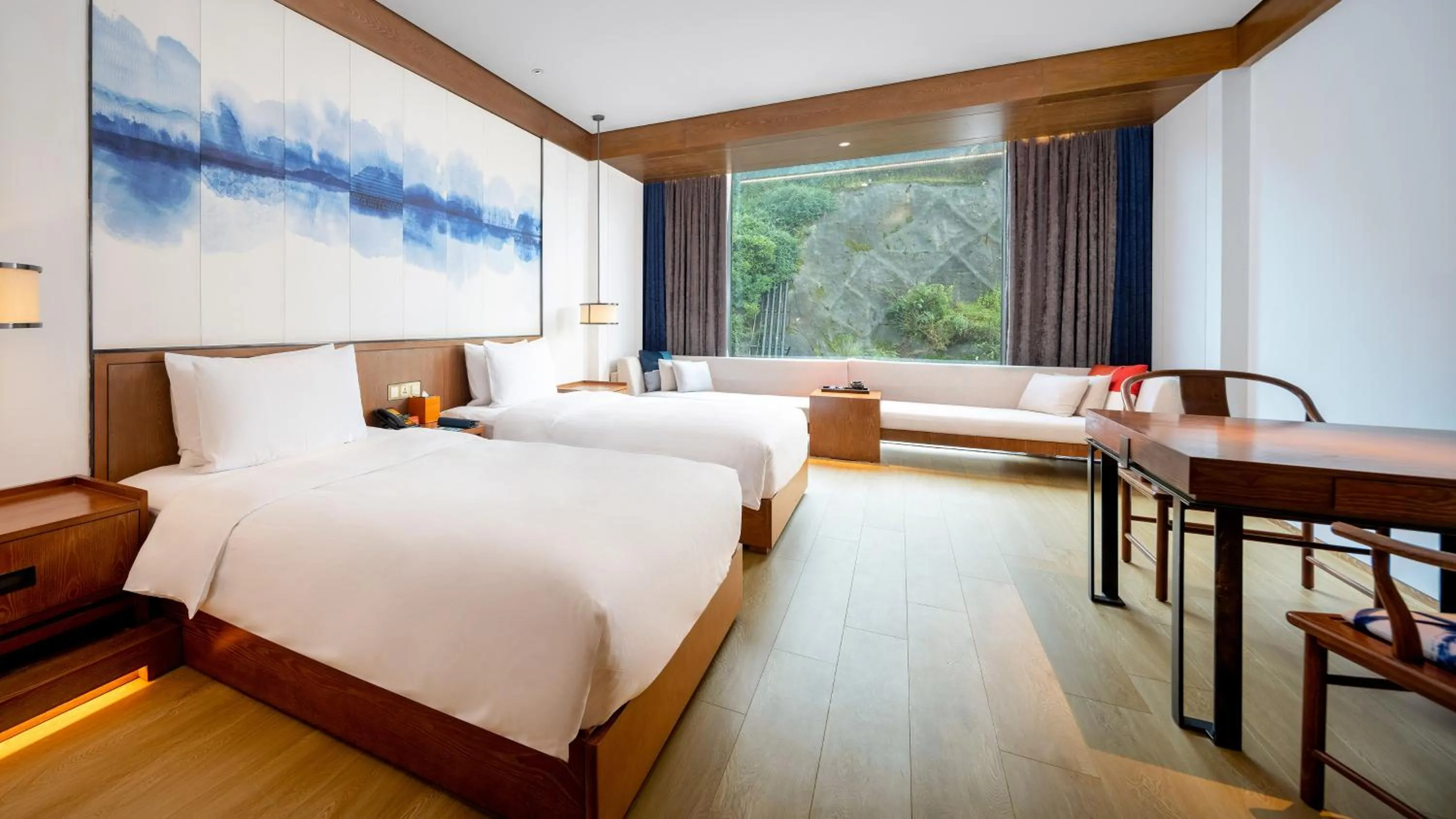 Standard Room in Hotel Indigo Dali Erhai by IHG