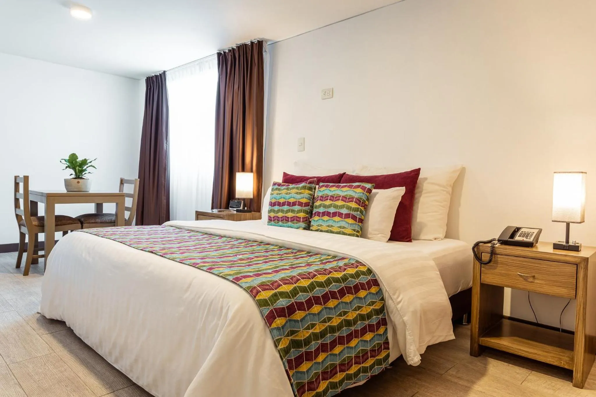 King Room with Spa Bath - single occupancy in Hotel Carretero