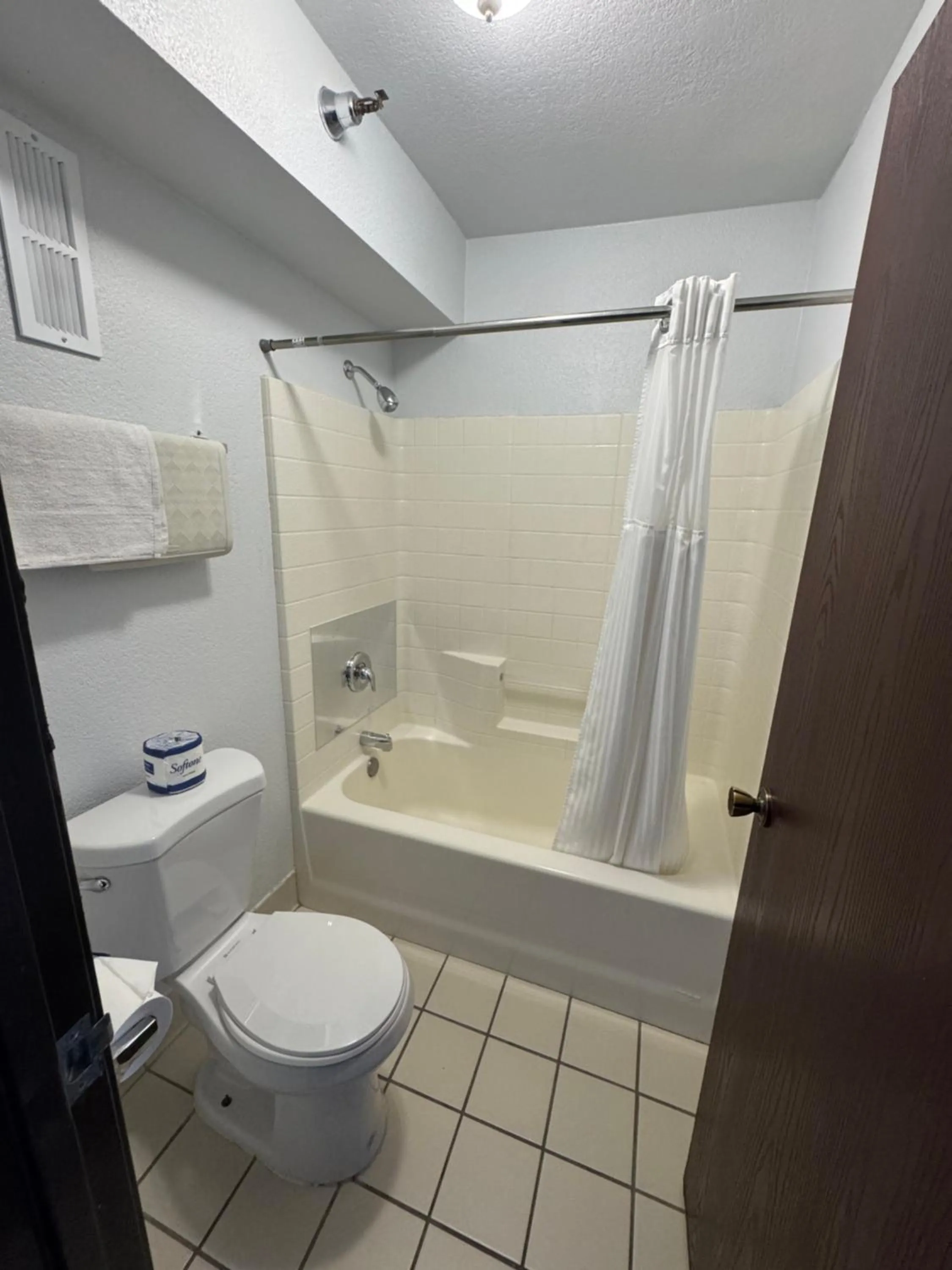 Double Room with Two Double Beds with River View  in The New Pioneer