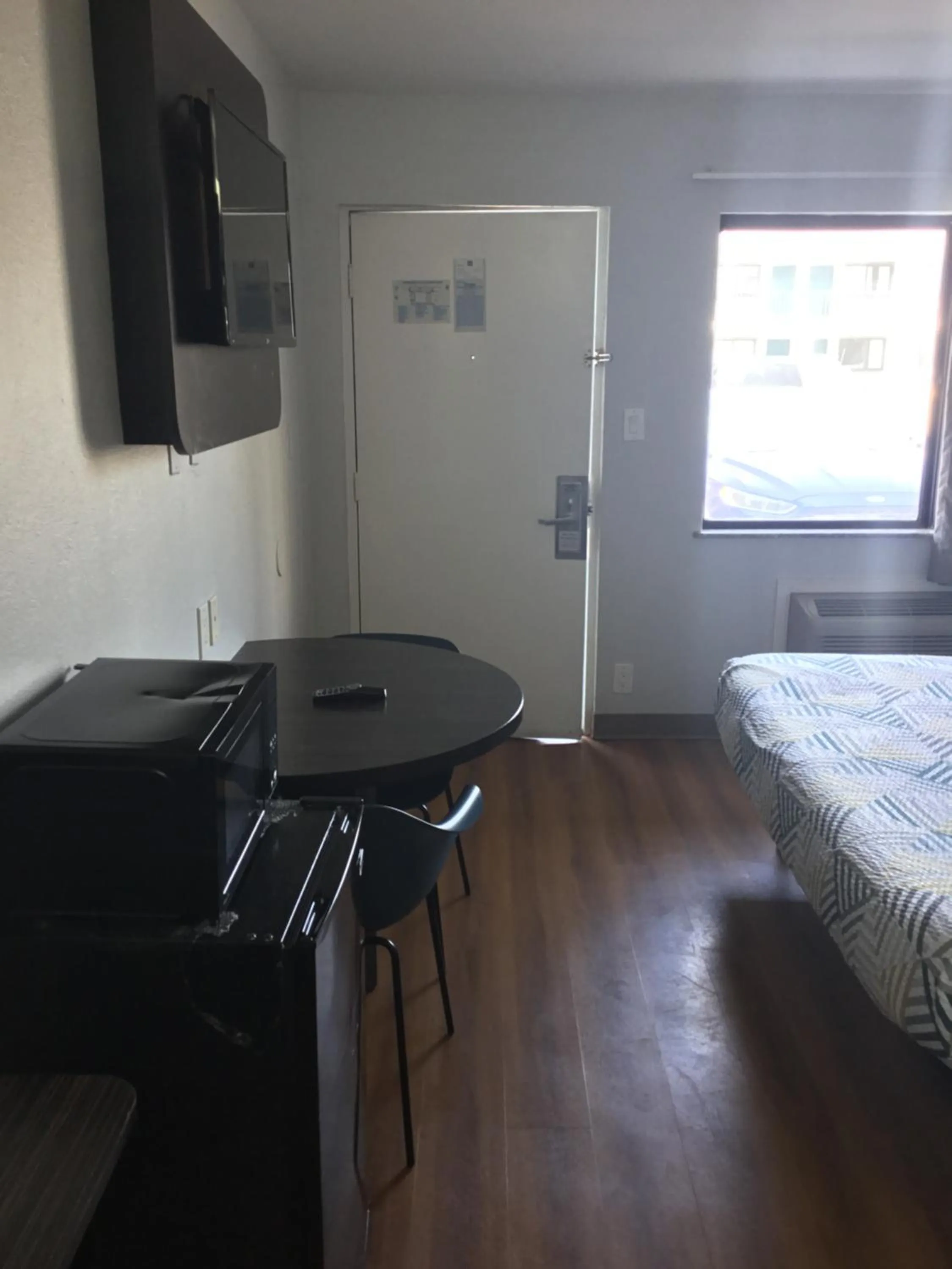 Quadruple Room - Non-Smoking in Motel 6-El Paso, TX - West