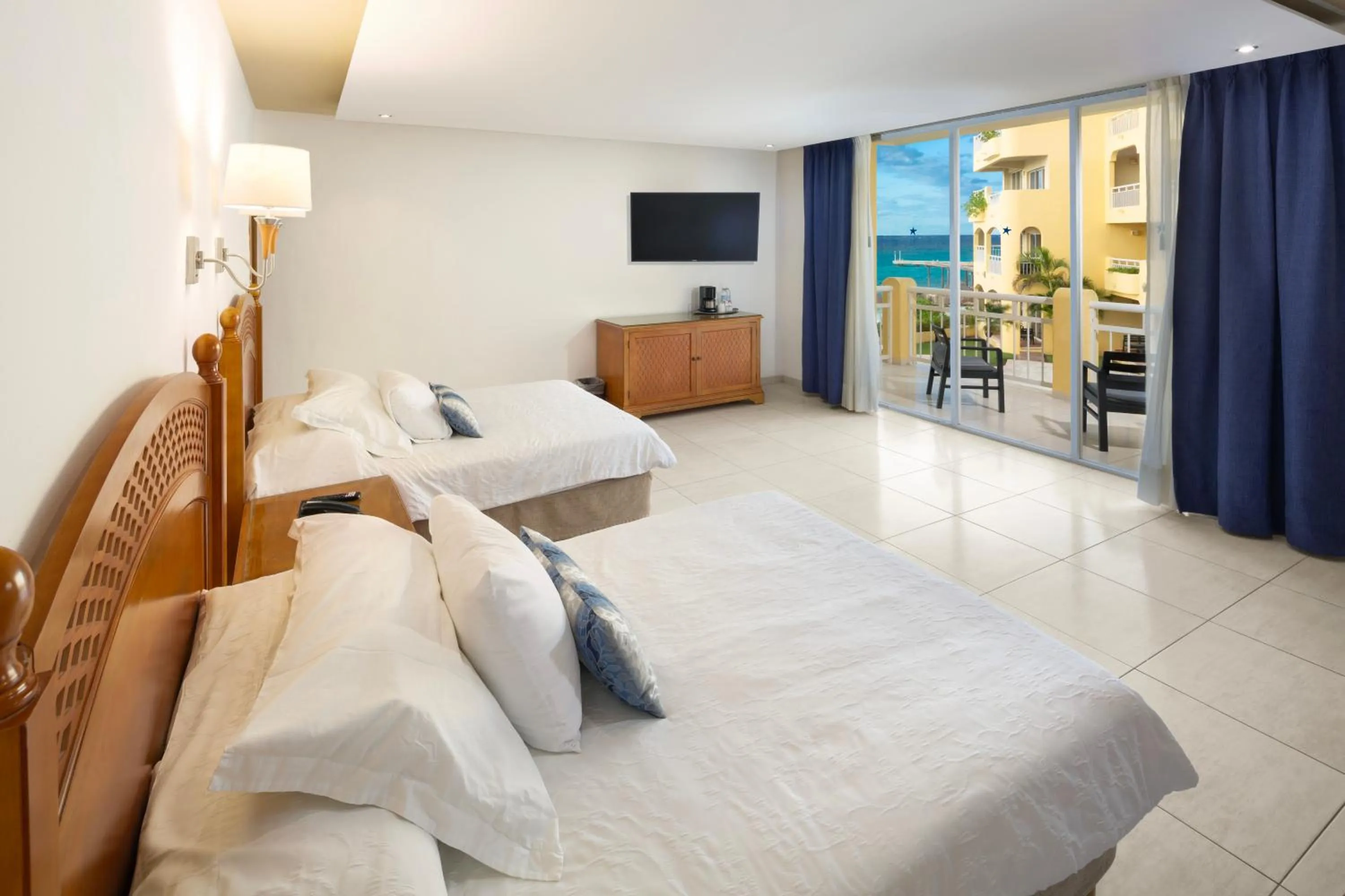 Superior Twin Room in Playa Azul Cozumel