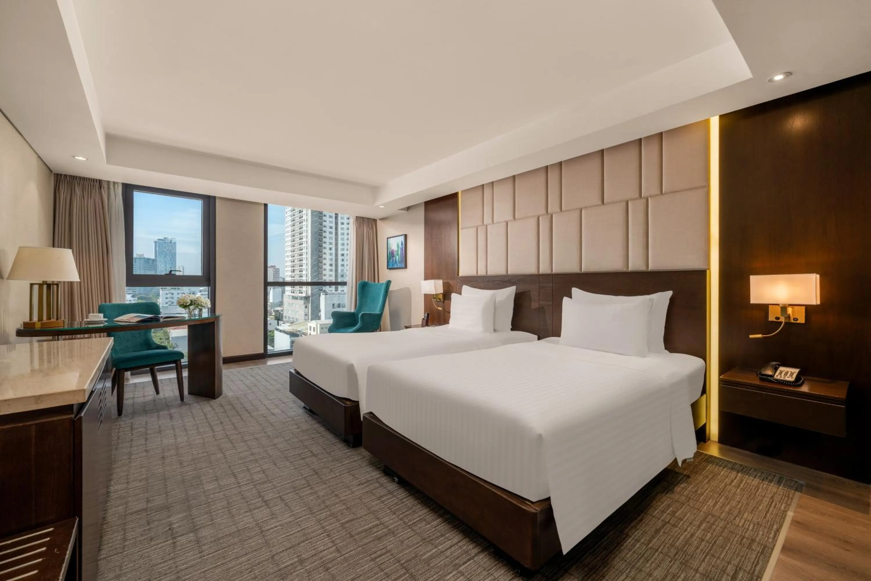 Deluxe Twin City View in New Orient Hotel Da Nang