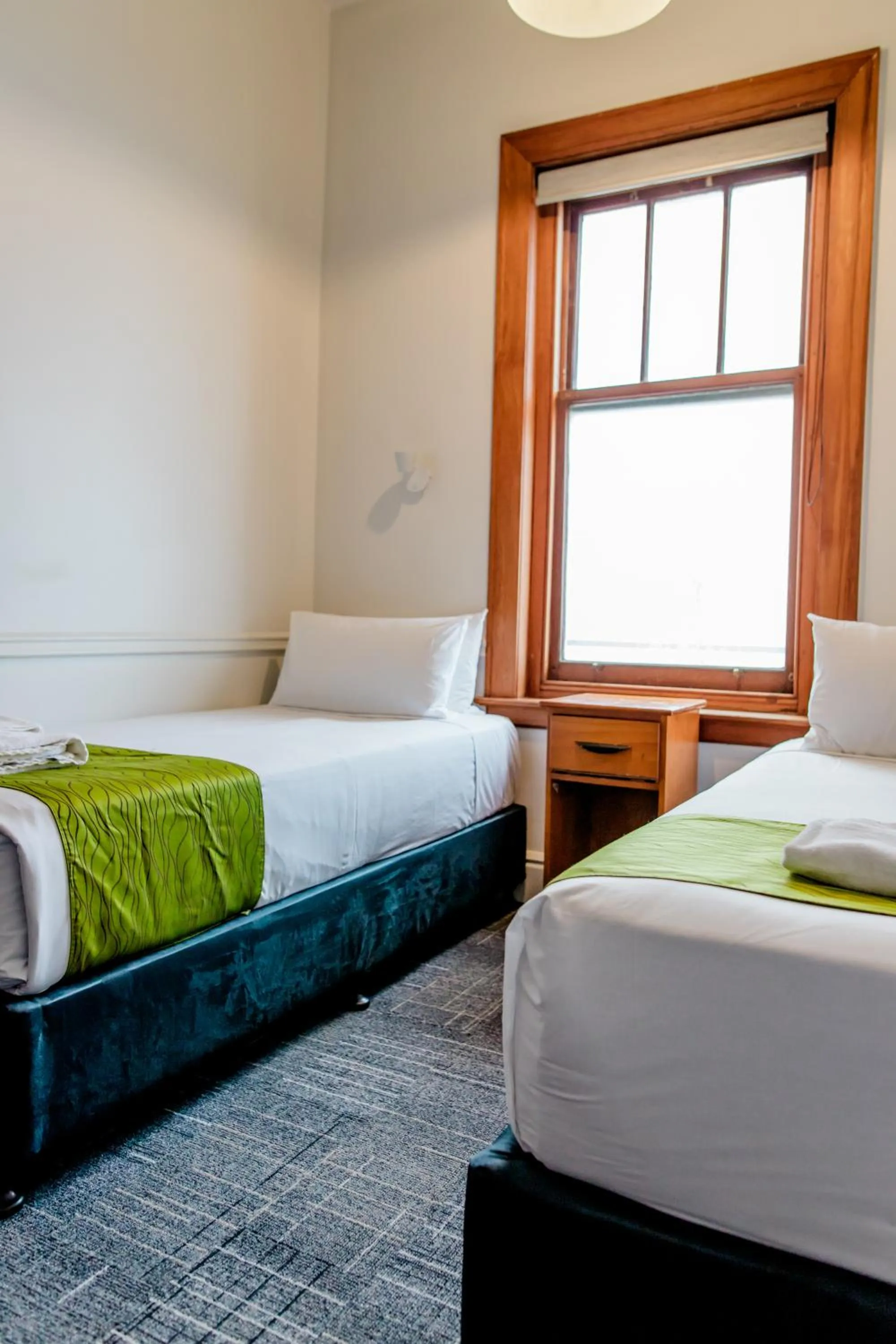 Twin Room with Shared Bathroom in The Cambridge Hotel & Backpackers