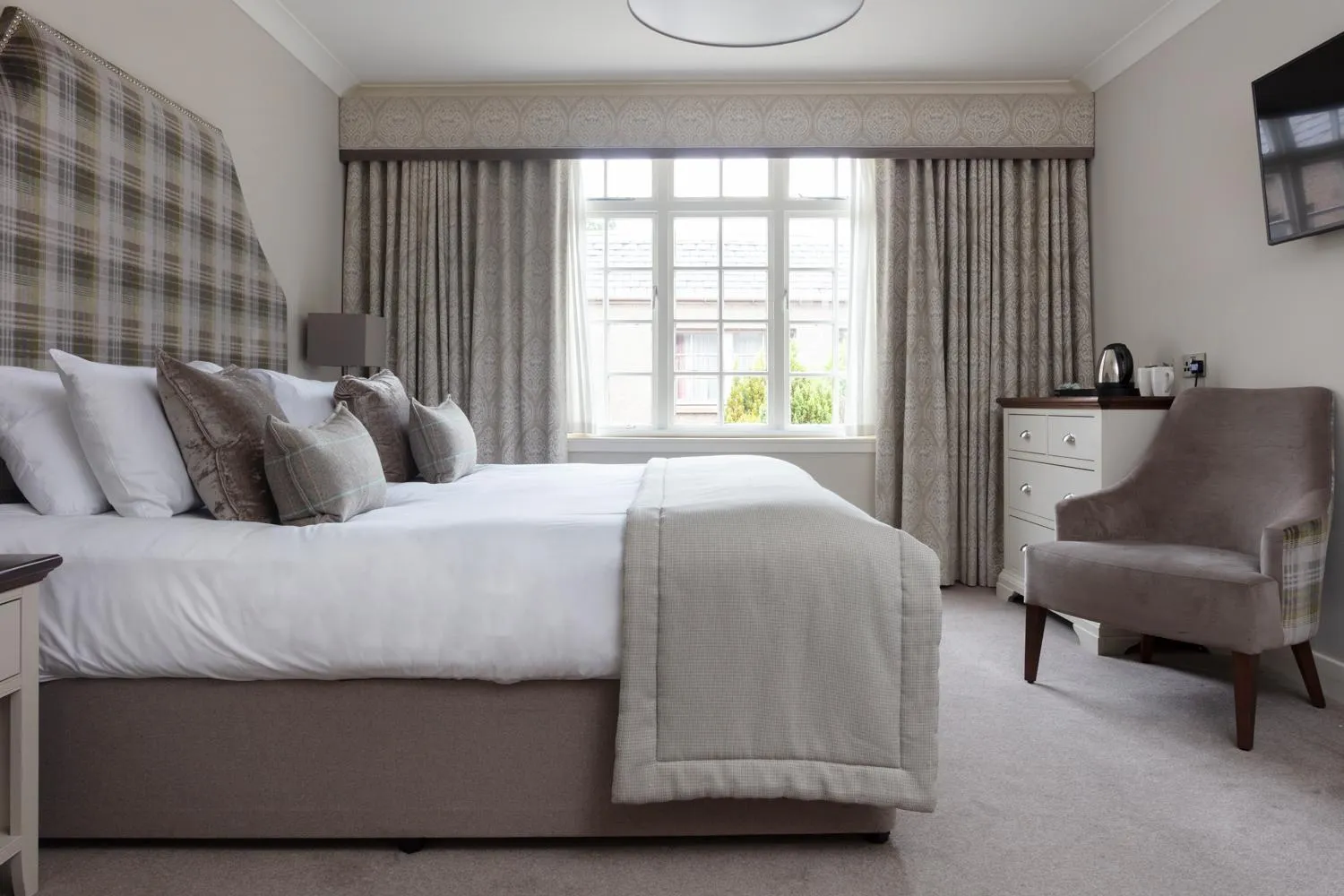 Estate King in Murrayshall Country Estate