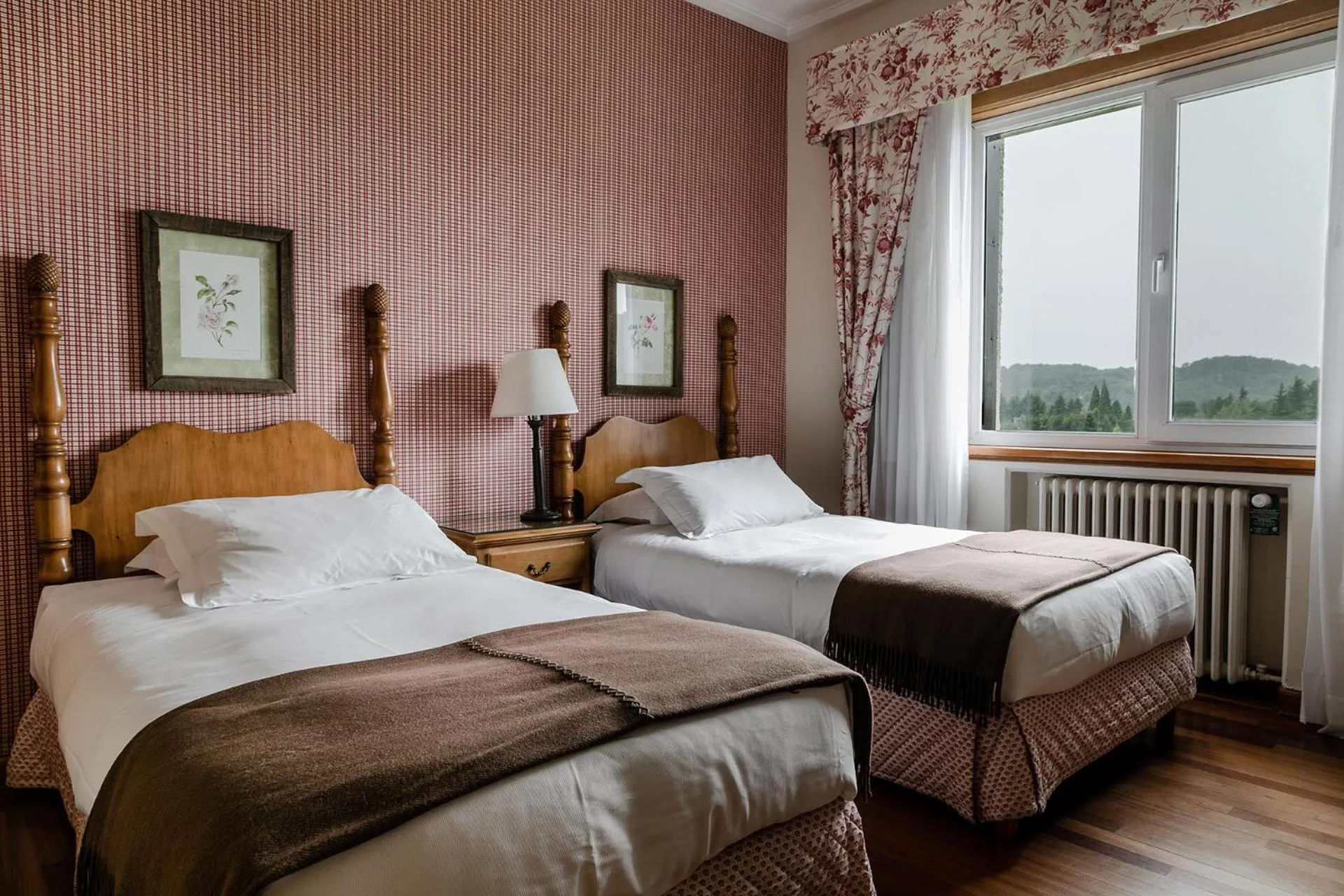 Twin Room with Lake View in Llao Llao Resort, Golf-Spa