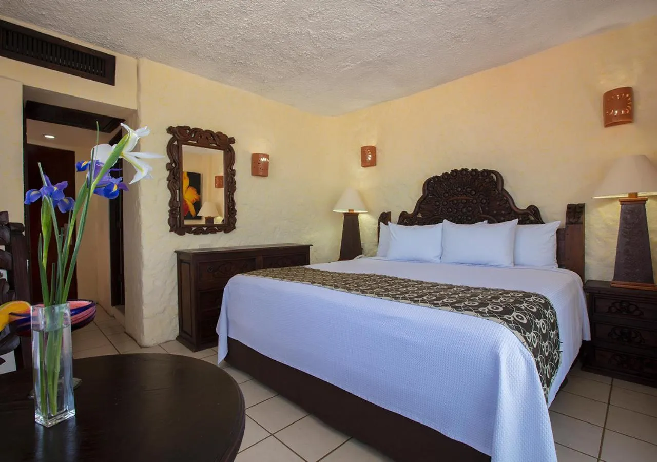  Superior One King-size Bed in Playa Los Arcos Hotel Beach Resort & Spa
