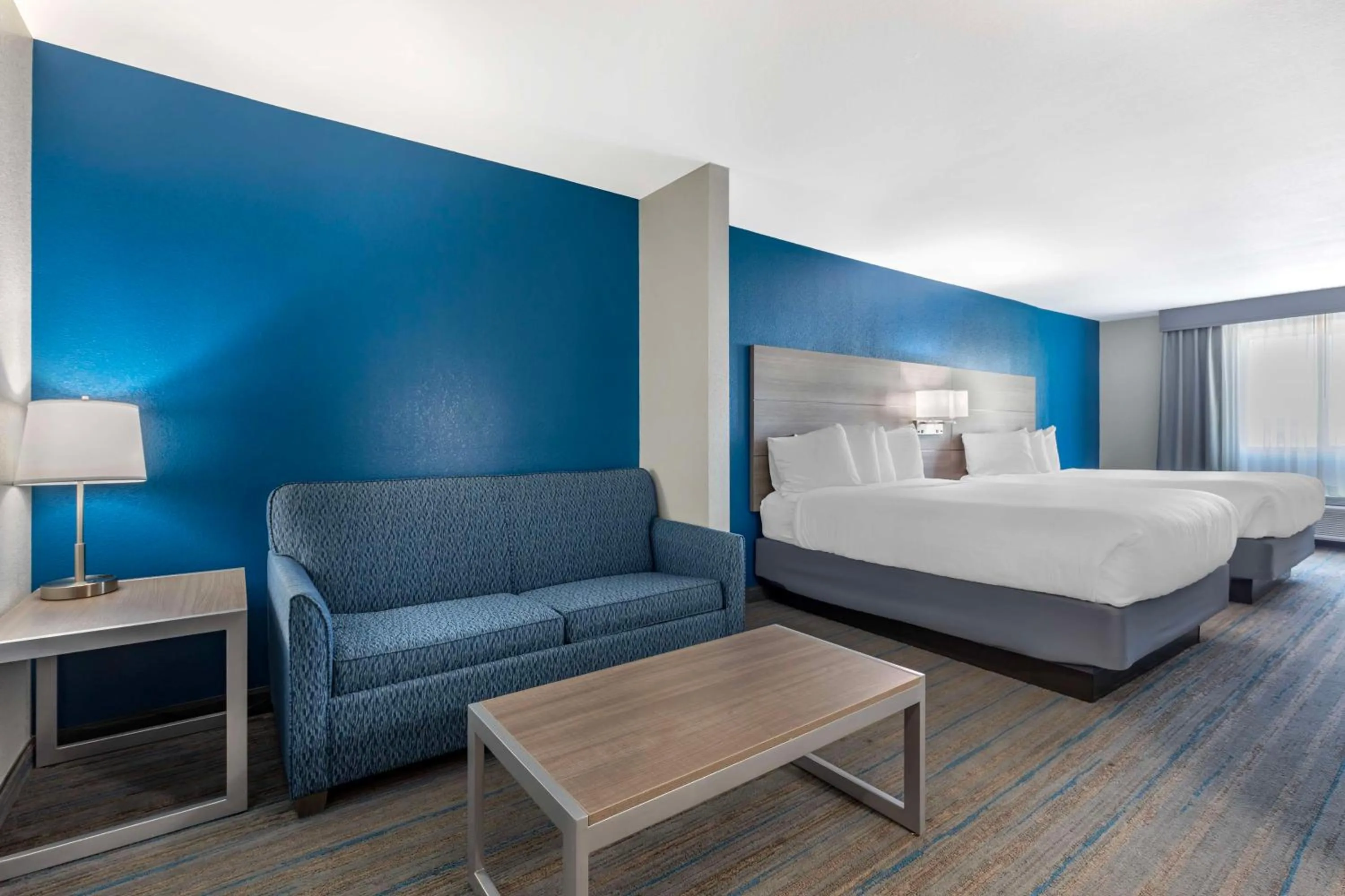 Queen Suite with Two Queen Beds with Sofa Bed in Best Western Plus Stephenville Inn