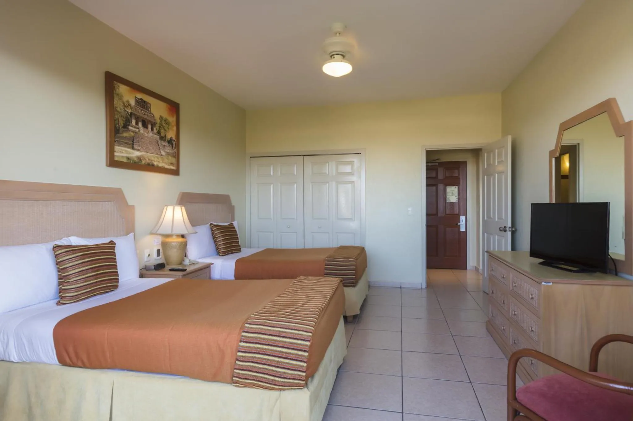 One-Bedroom Suite  in Paradise Village