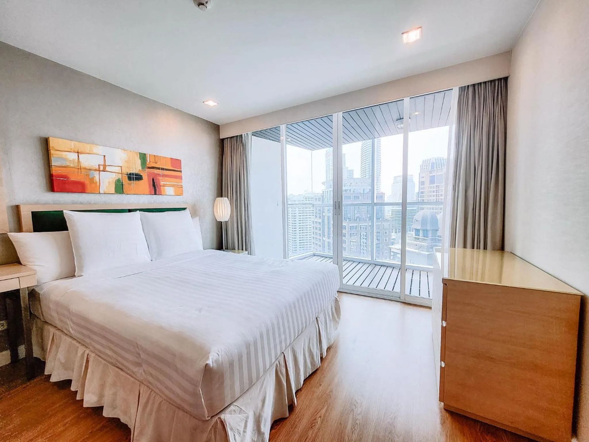 Premier Two-Bedroom Apartment in Urbana Langsuan Hotel