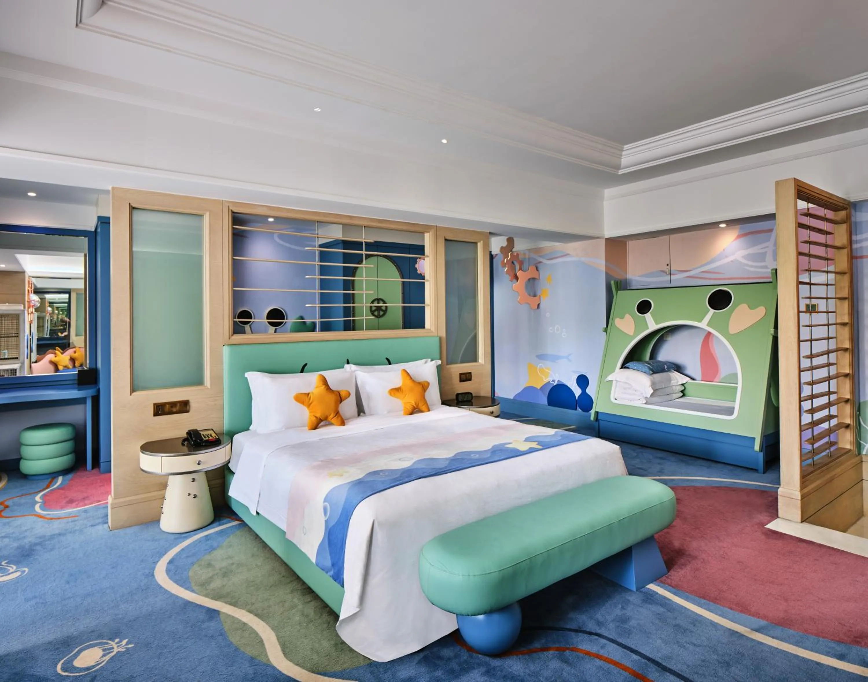 Family King Room in InterContinental Shenzhen by IHG