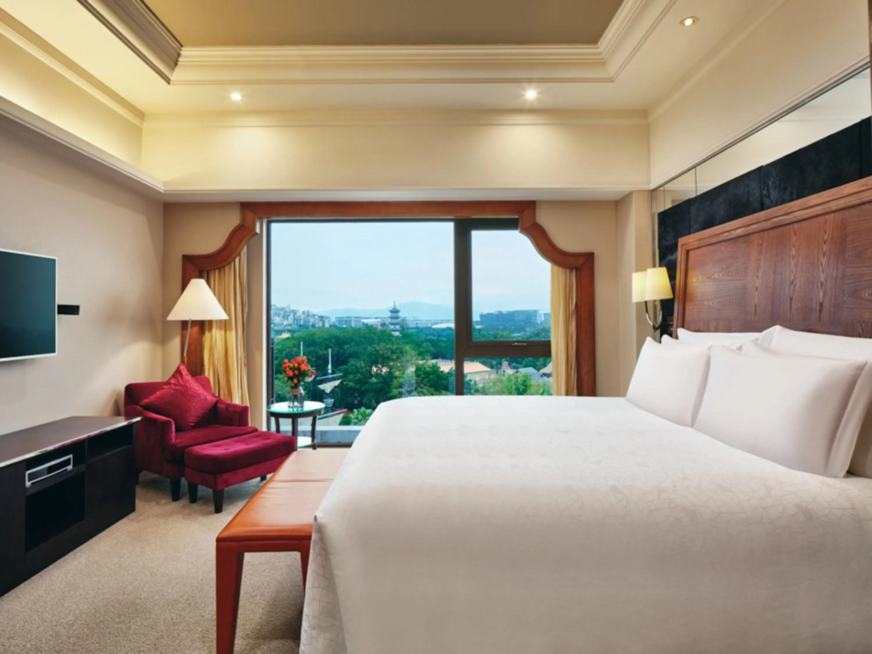 One-Bedroom Suite with Club Lounge Access in InterContinental Shenzhen by IHG