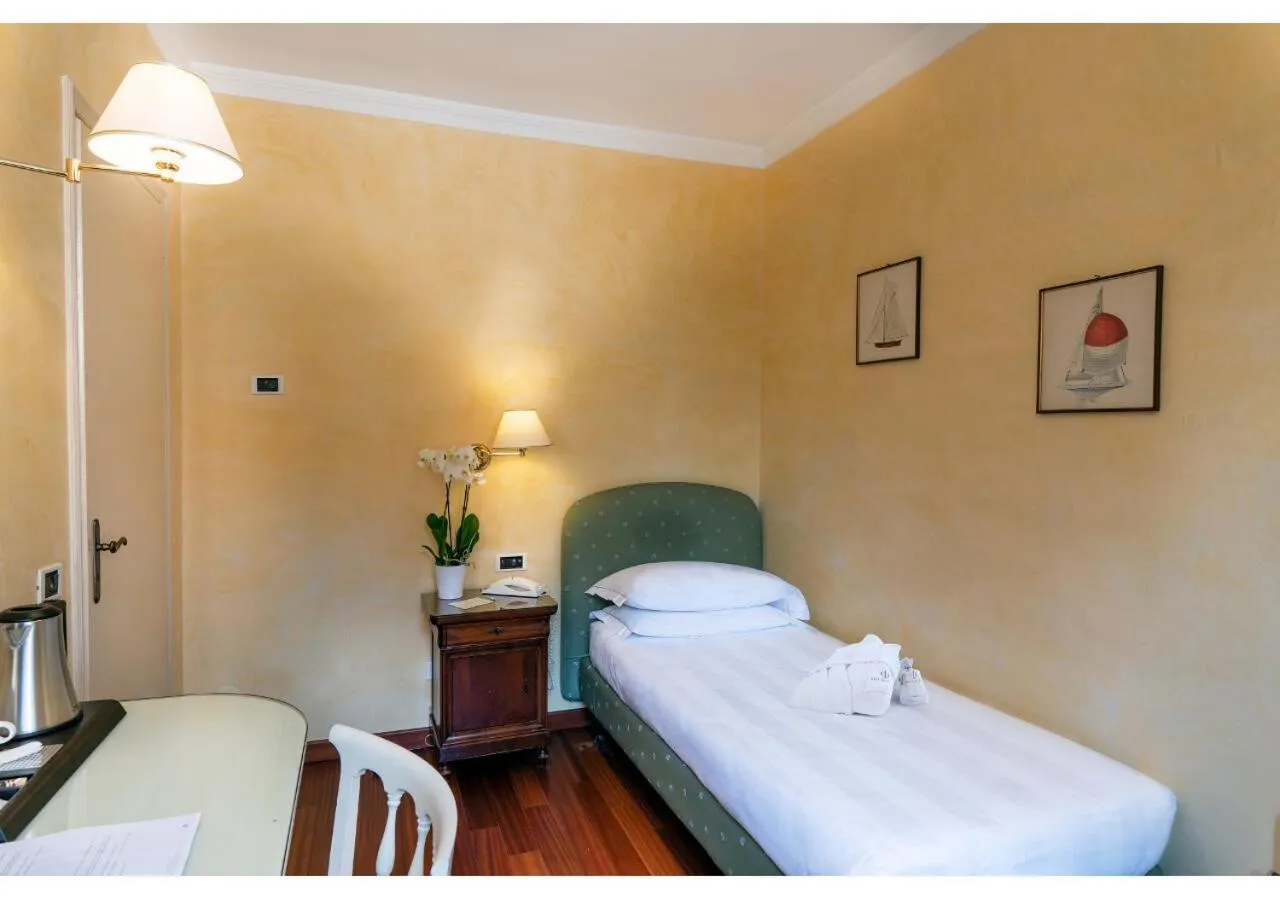 Classic Triple Room in Phi Hotel Canalgrande