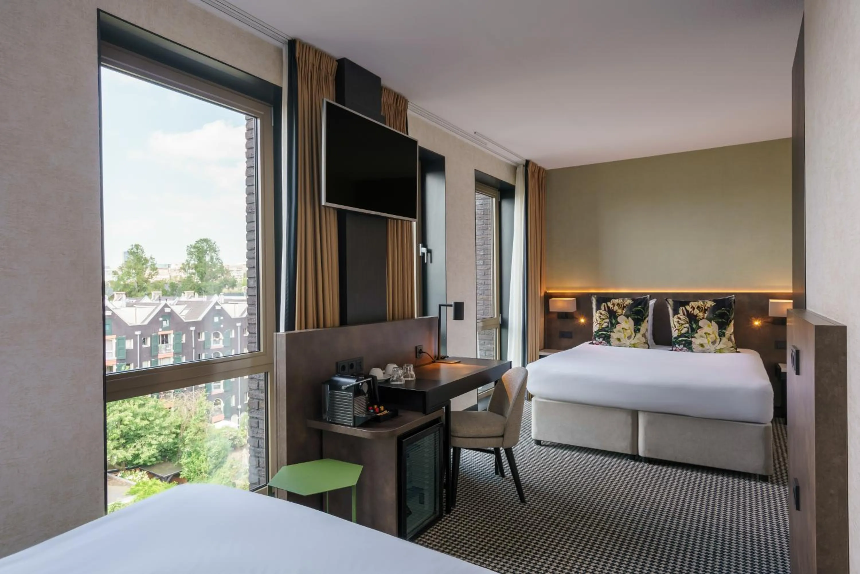 Superior Double Room with Canal View in Monet Garden Hotel Amsterdam