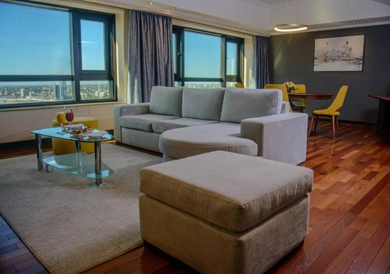 Executive Ambassador King Suite in Radisson Montevideo Victoria Plaza Hotel