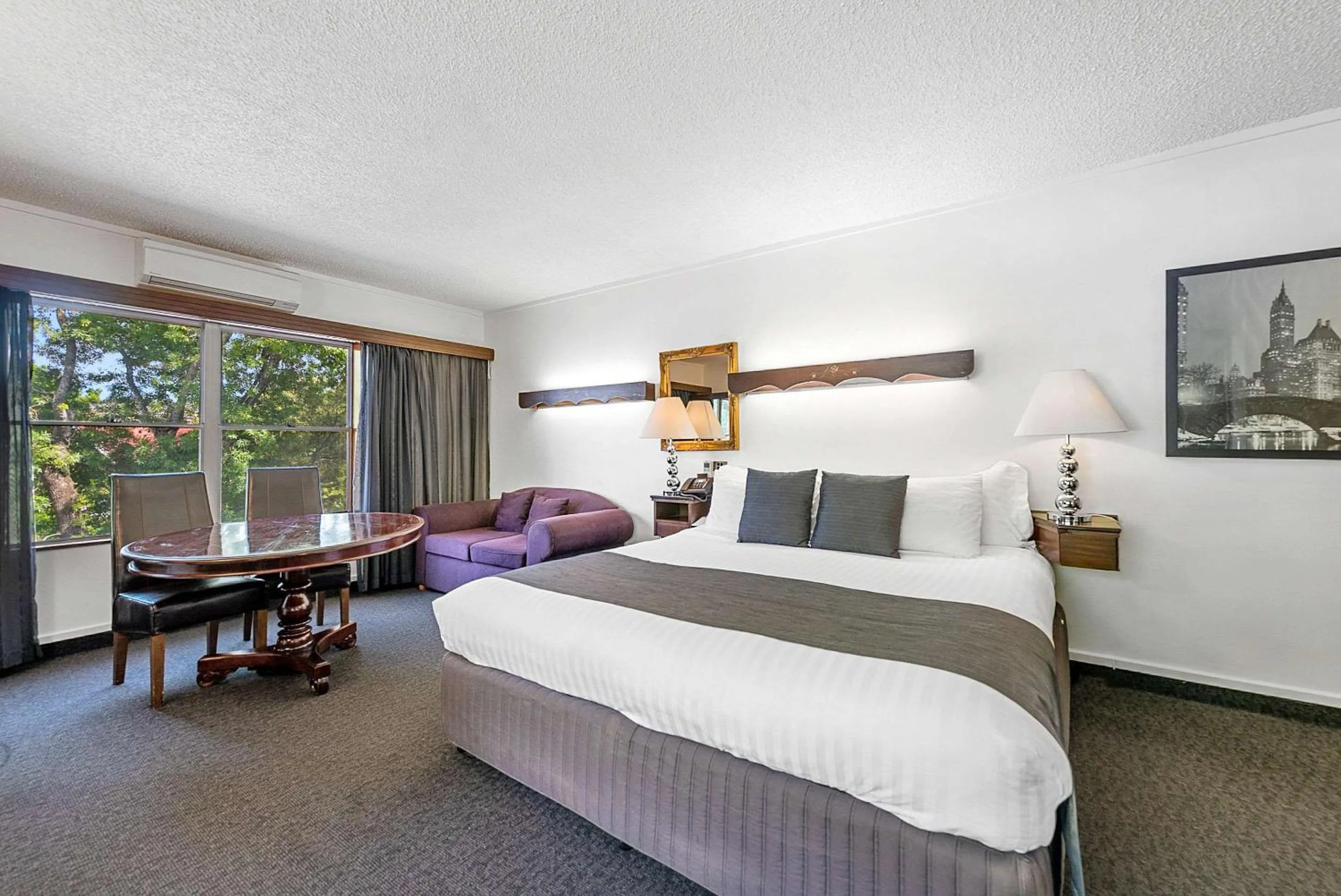 Business King Room - Non-Smoking in Quality Hotel Colonial Launceston