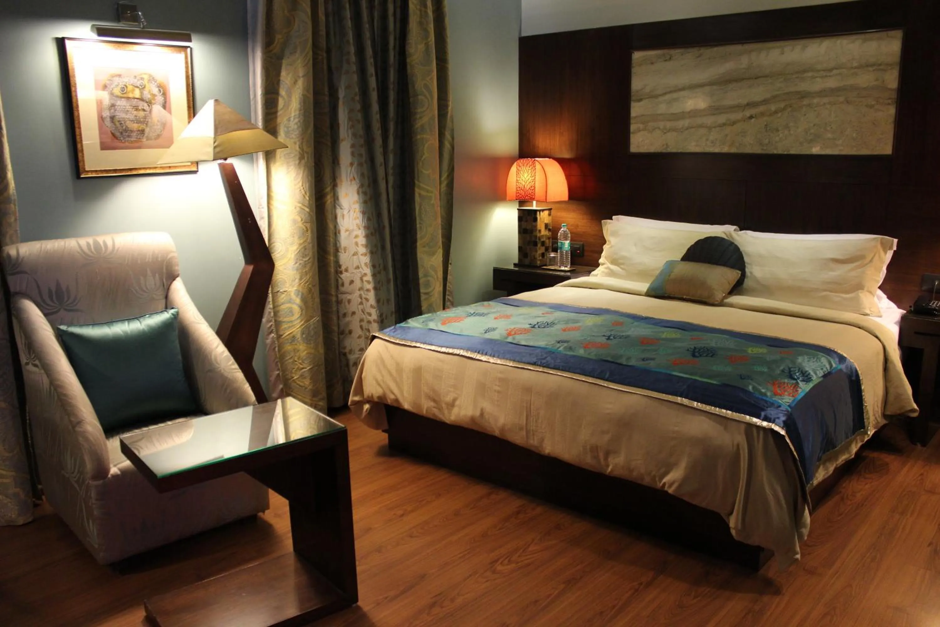 Suite in juSTa MG Road