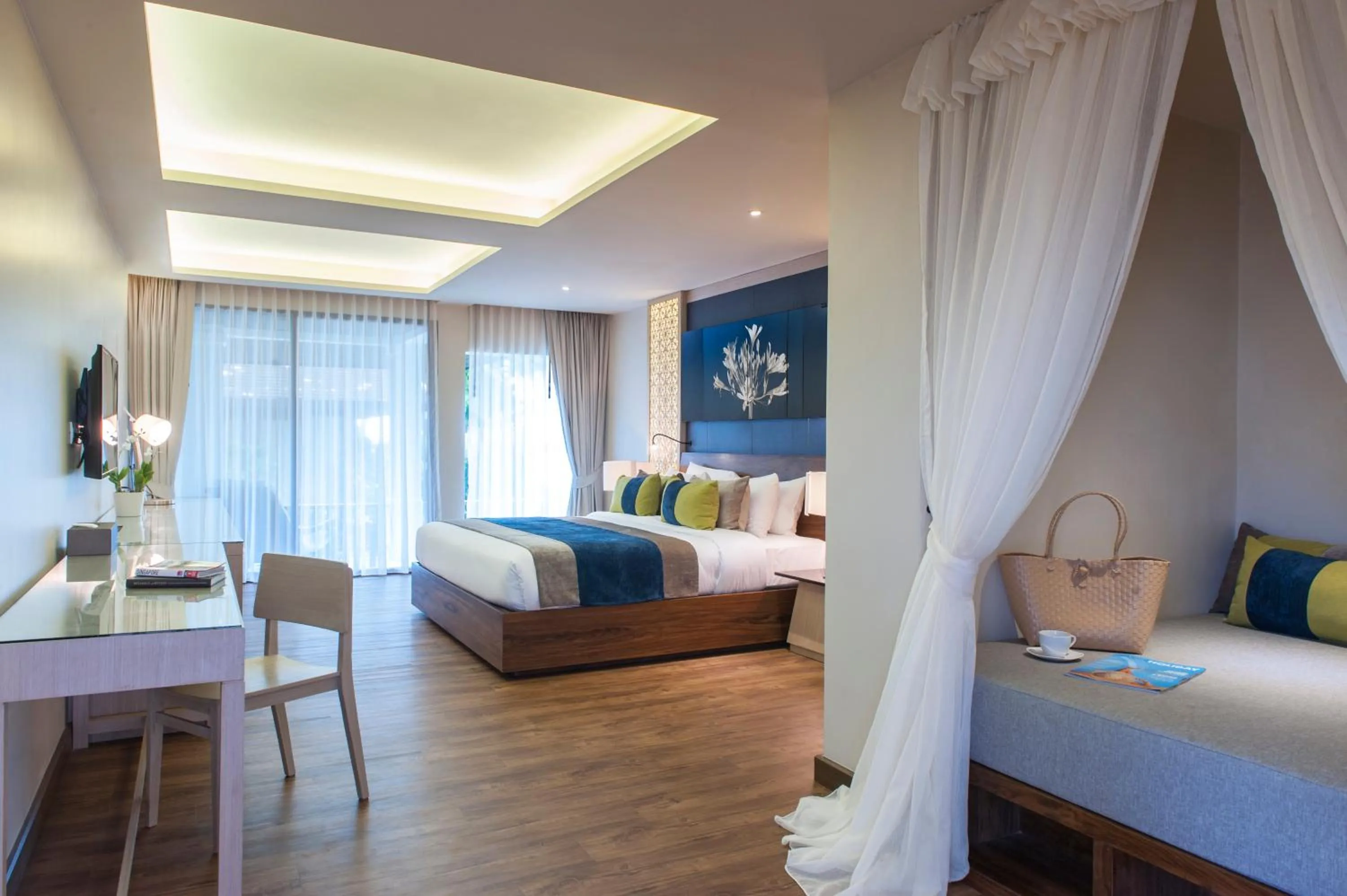 Grand Premier Family Room in Chaweng Regent Beach Resort