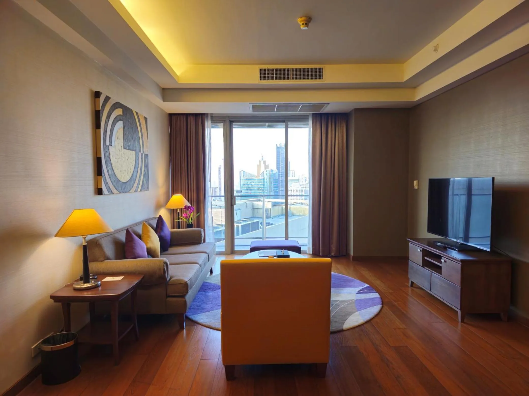 Two-Bedroom Deluxe Apartment in Column Bangkok Hotel
