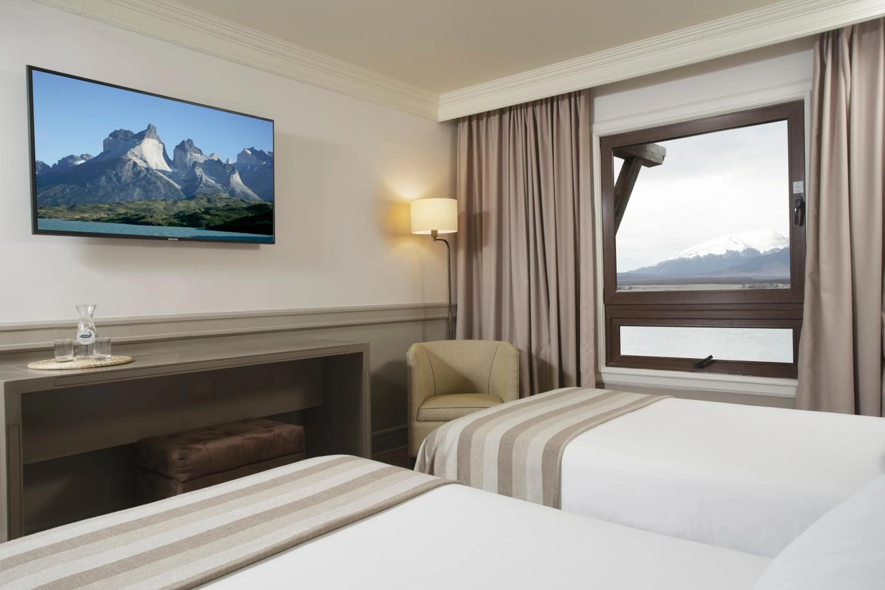 Superior Twin Room with Sea View in Hotel Costaustralis