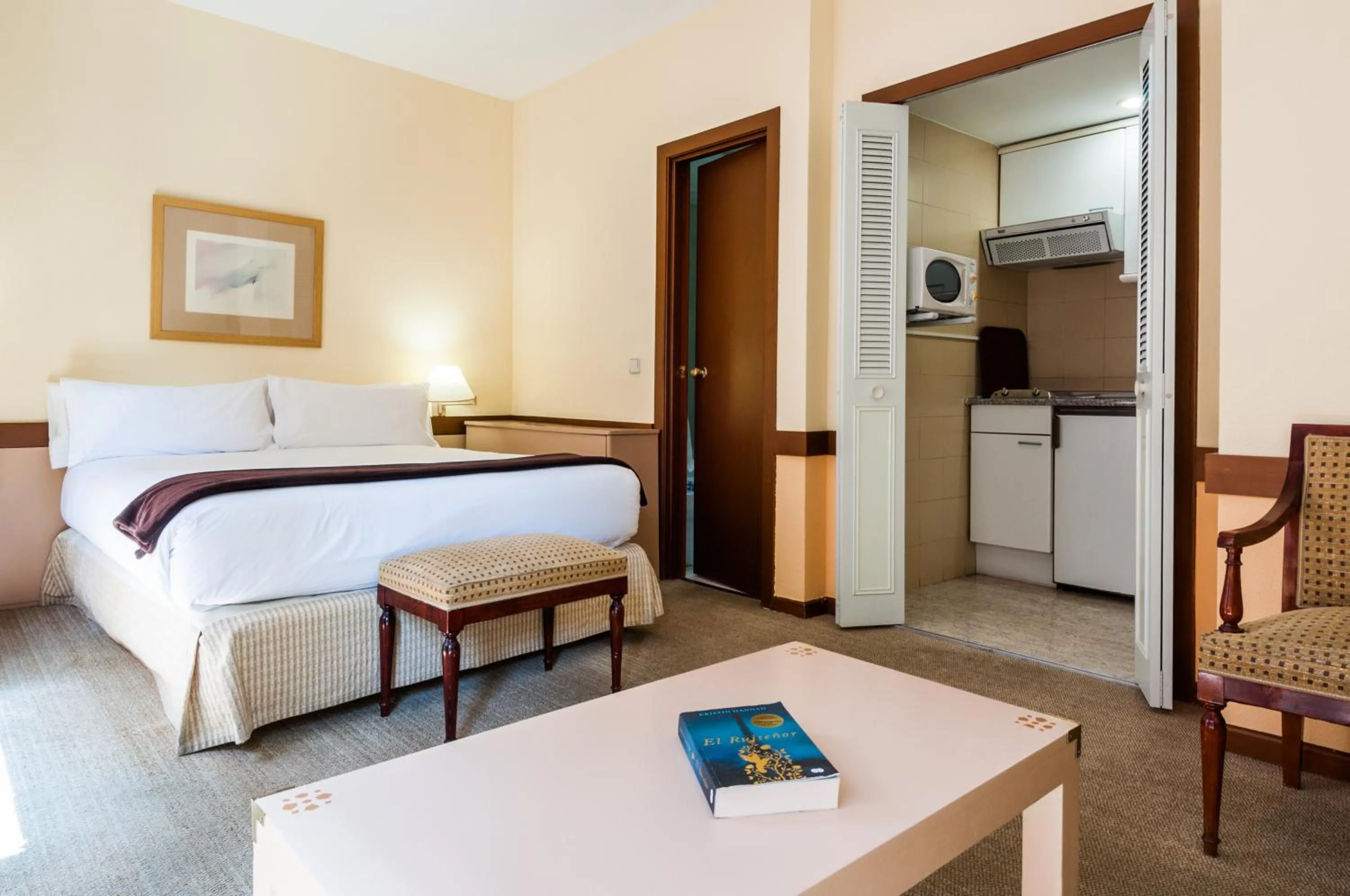 Studio (2 Adults) in Espahotel Plaza Basílica