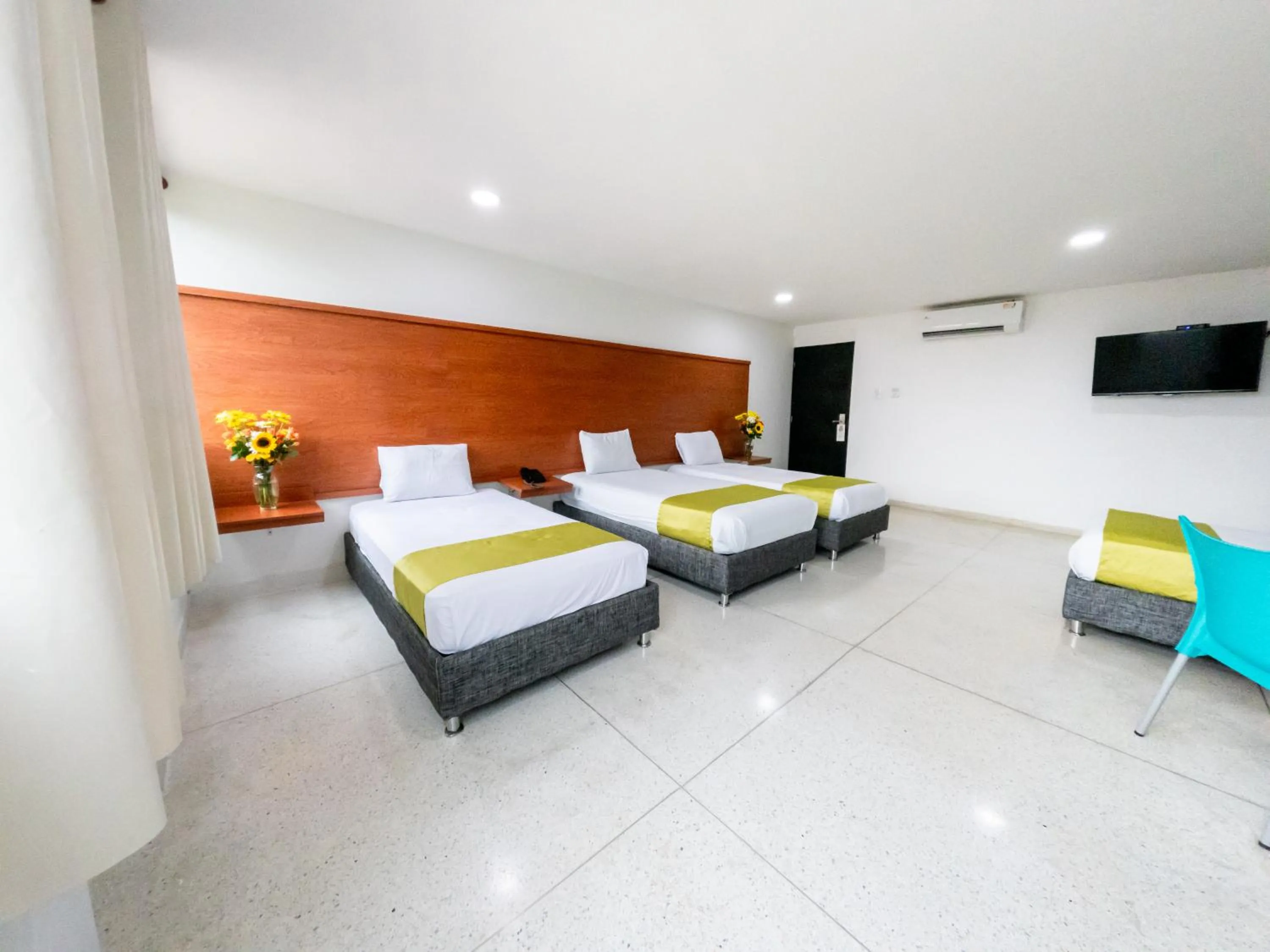 Superior Triple Room in Hotel Caribe Plaza Barranquilla