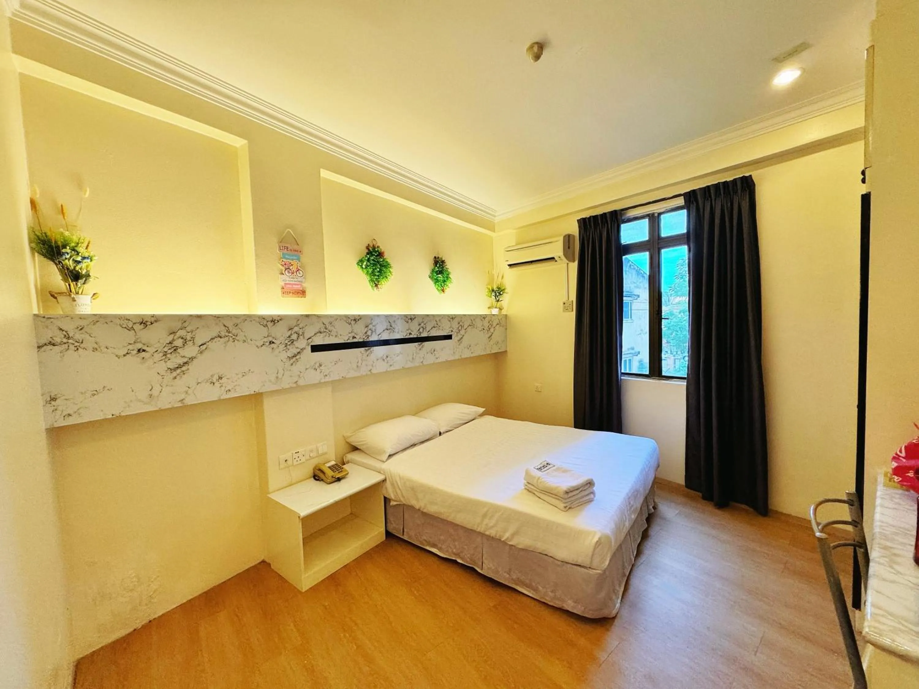 Superior Queen Room in Fair Park Hotel