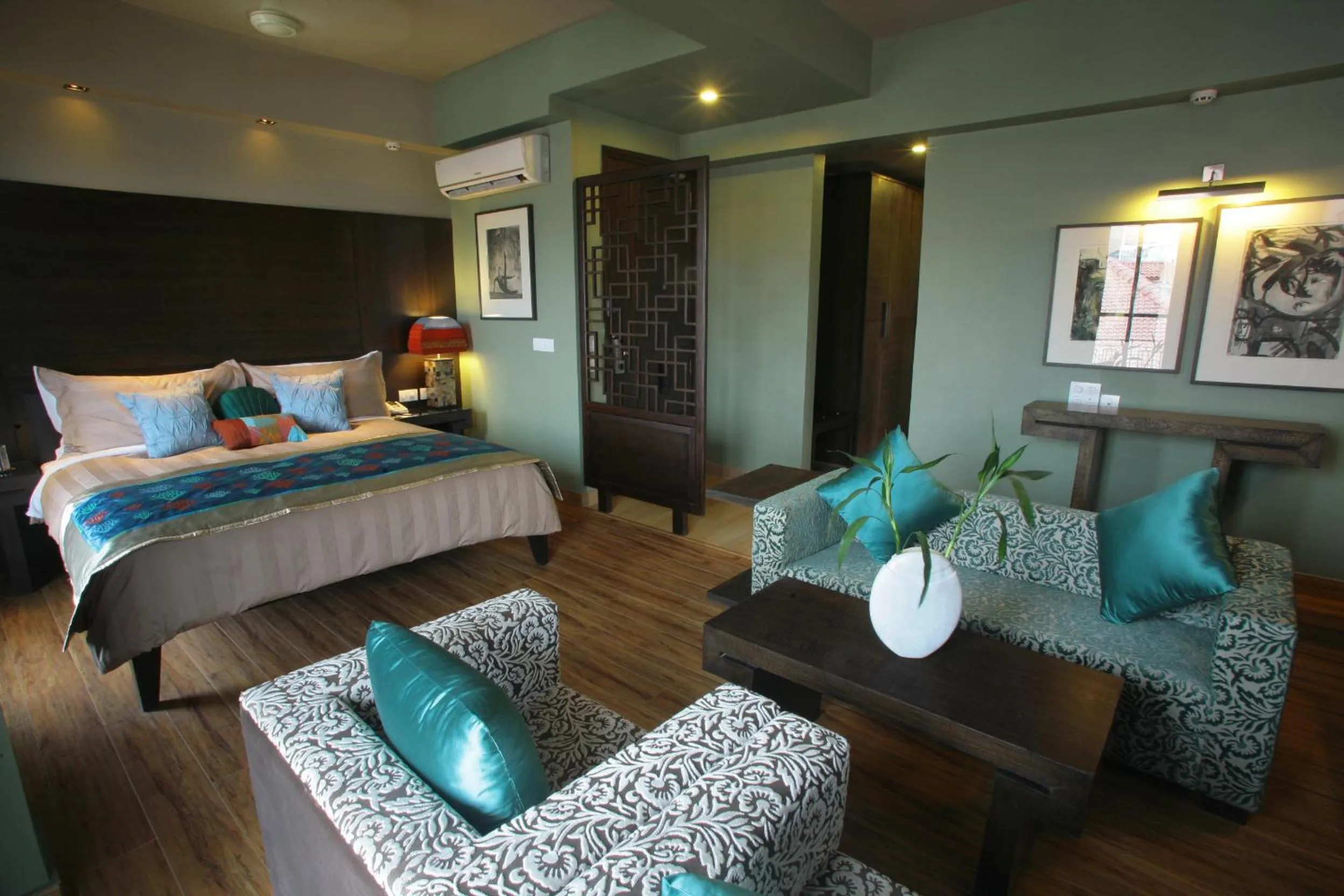 Deluxe Room in ​juSTa Gurgaon