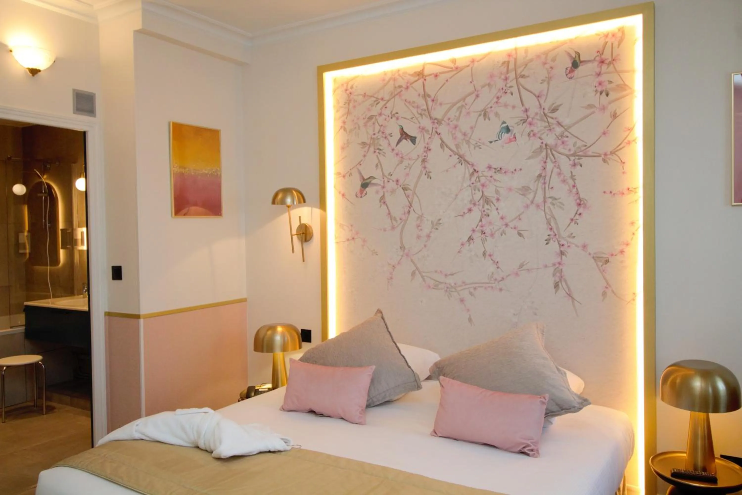 Junior Suite (2 Adults) in Princesse Caroline