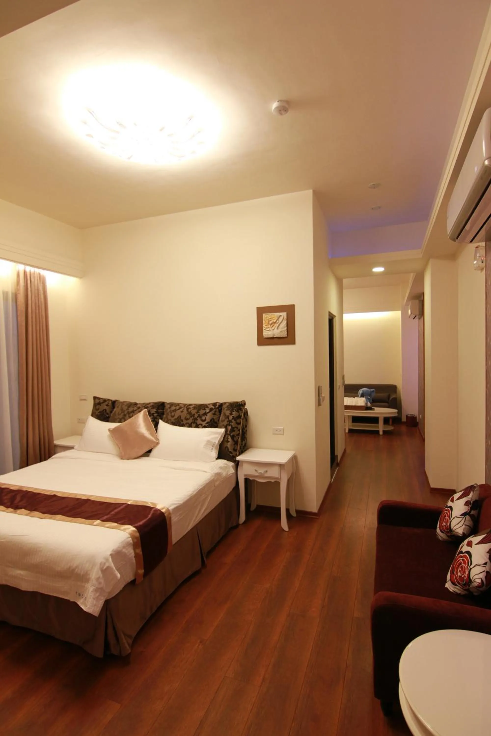 Quadruple Room with Bath in Kurumba JiJi B&B