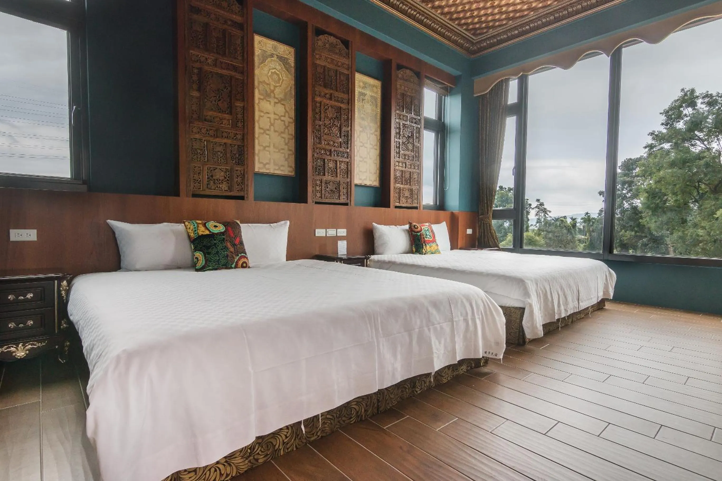 Quadruple Room with Balcony in The Dawn B&B