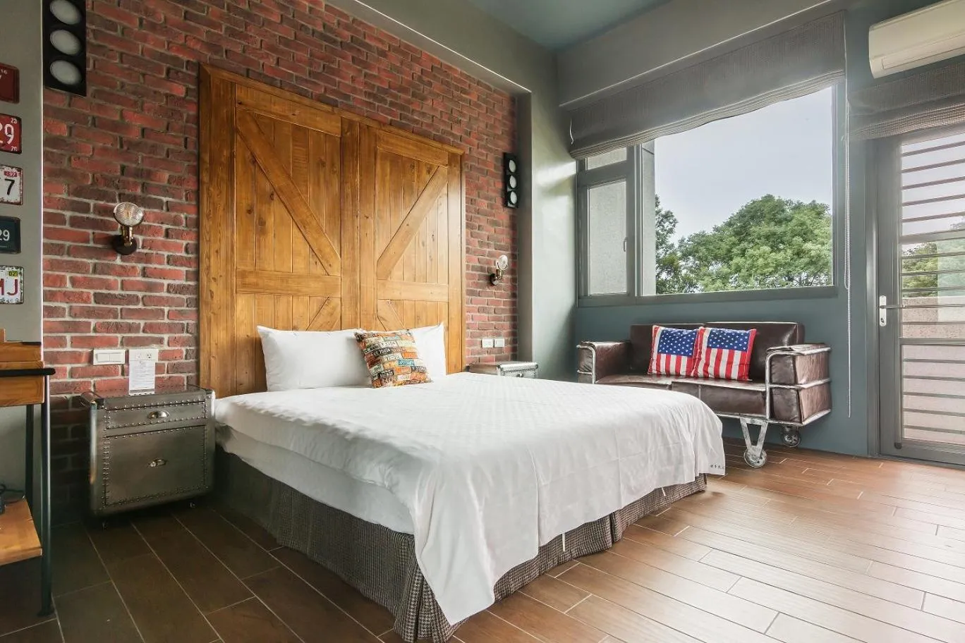 Double Room with Balcony in The Dawn B&B