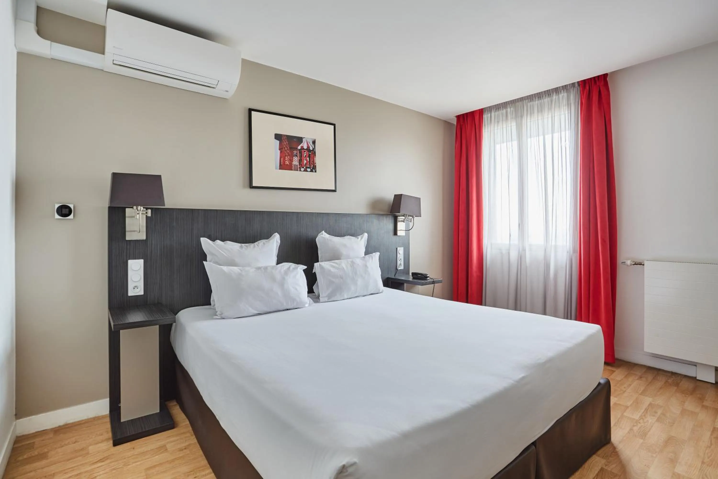Standard Studio (2 Adults) in Appart Hotel Odalys City Paris Montmartre