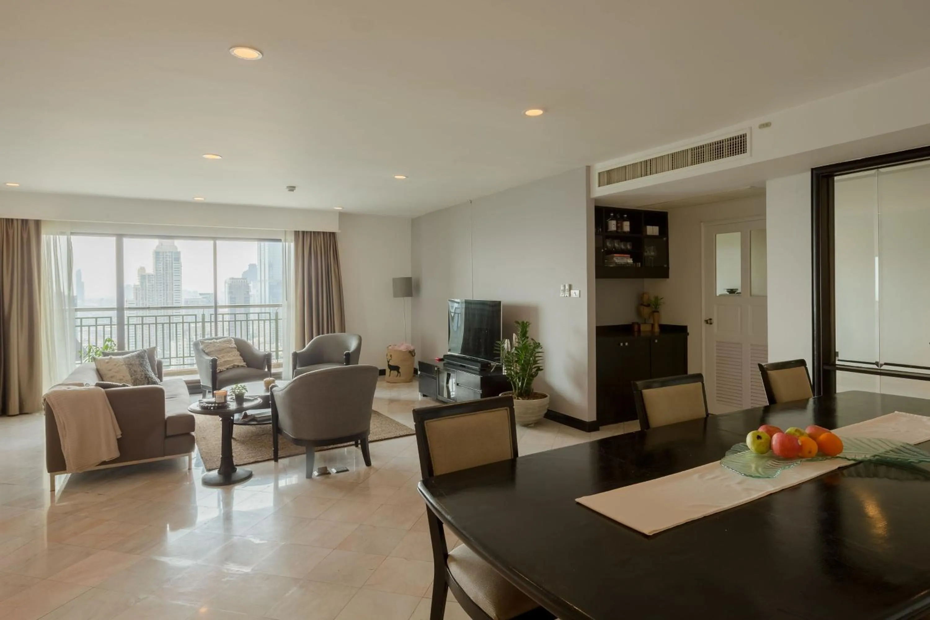 Three-Bedroom Apartment in Somerset Park Suanplu Bangkok