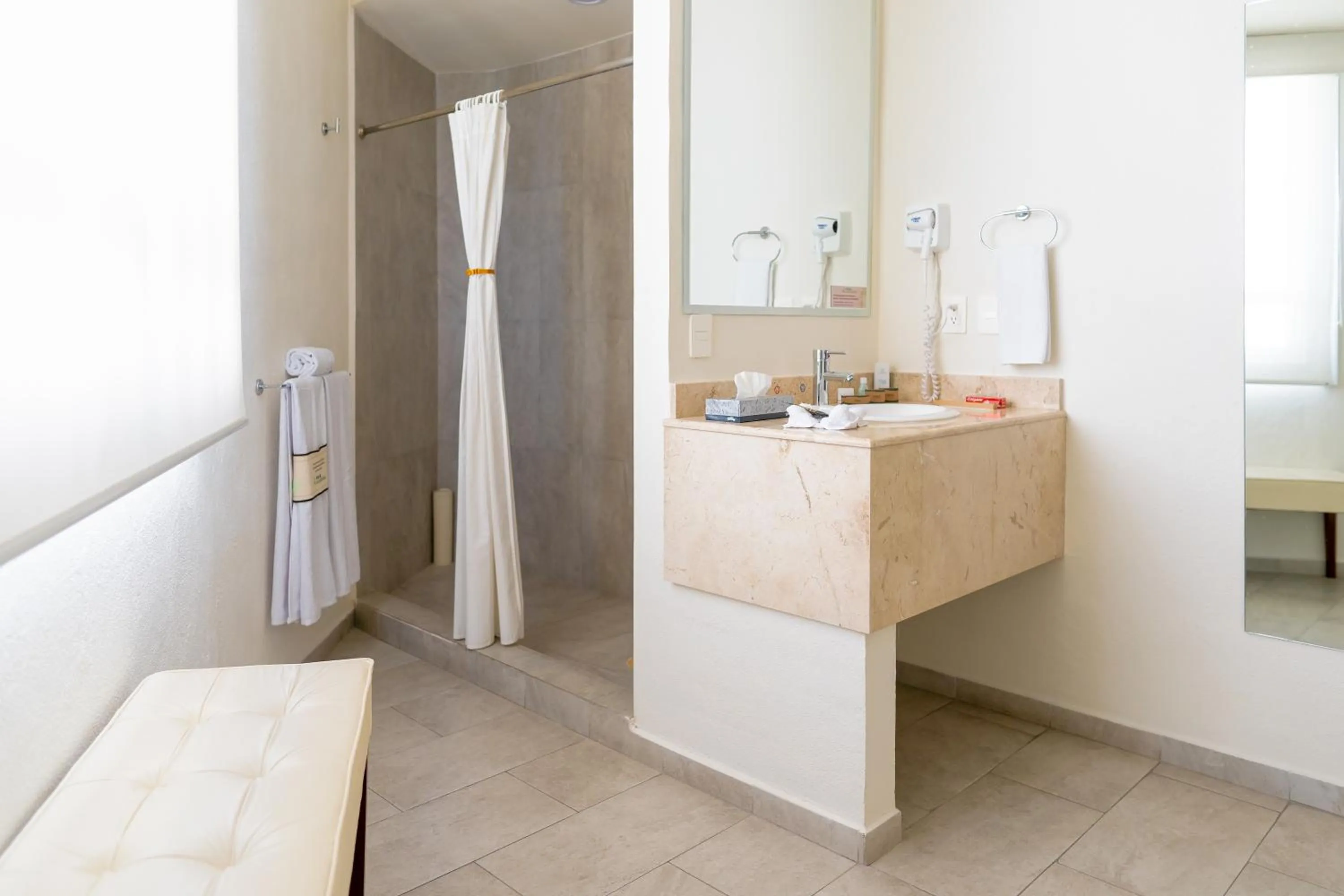 Deluxe Room in Mision Puebla Angelopolis