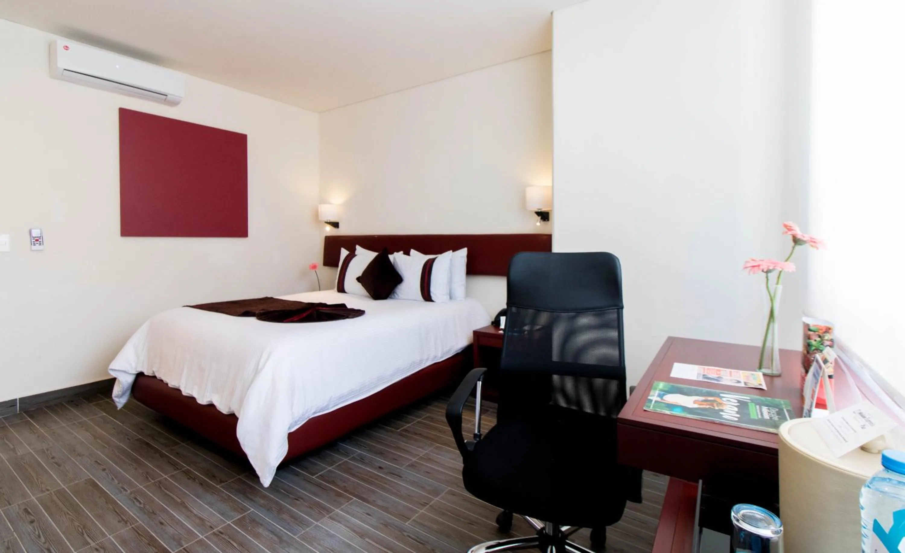 Standard Queen Room in Mision Puebla Angelopolis