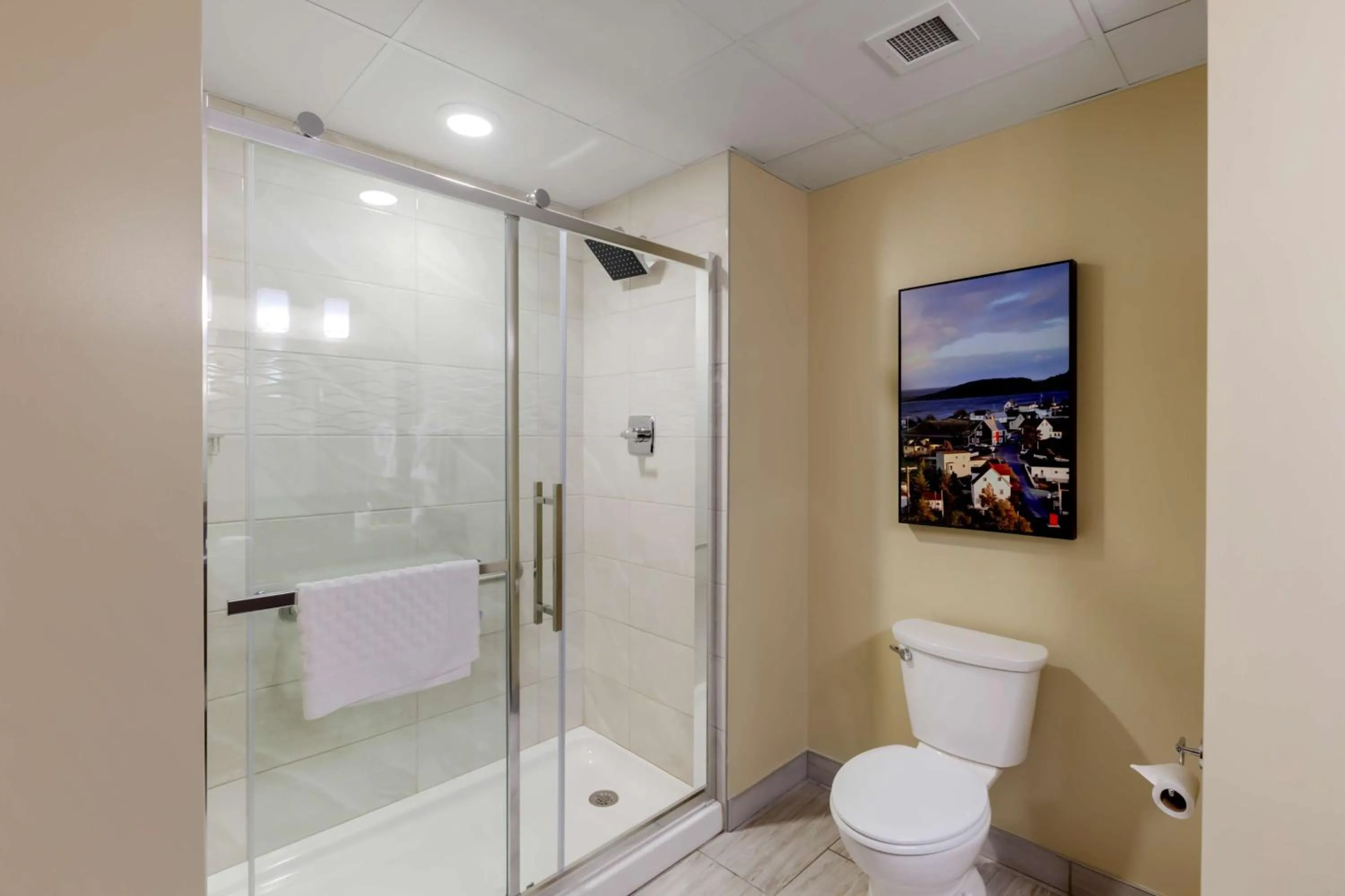 King Suite with Whirlpool - Non-Smoking in Best Western Plus St. John's Airport Hotel and Suites