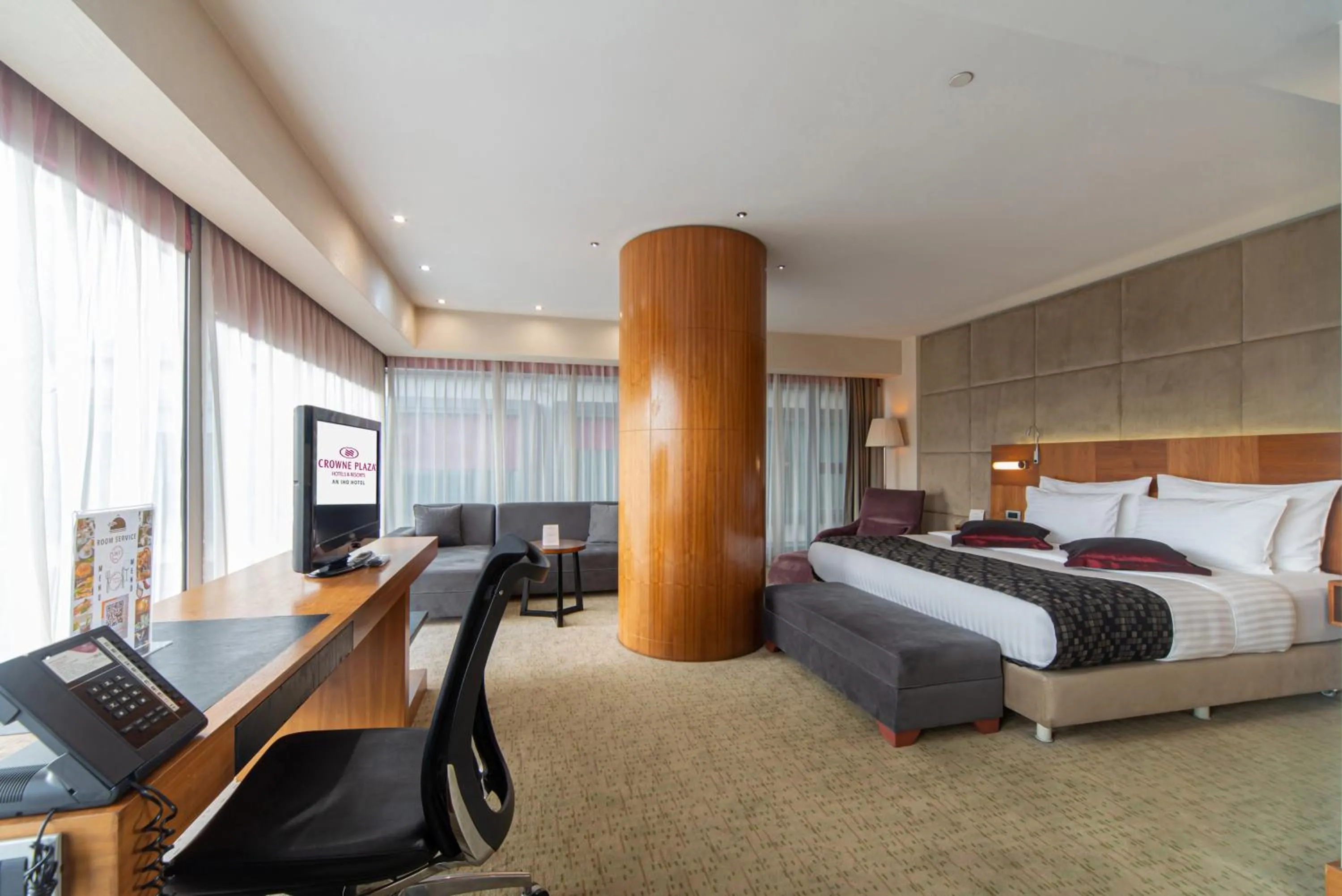 Junior King Suite - Lounge Access in Crowne Plaza Istanbul Harbiye by IHG
