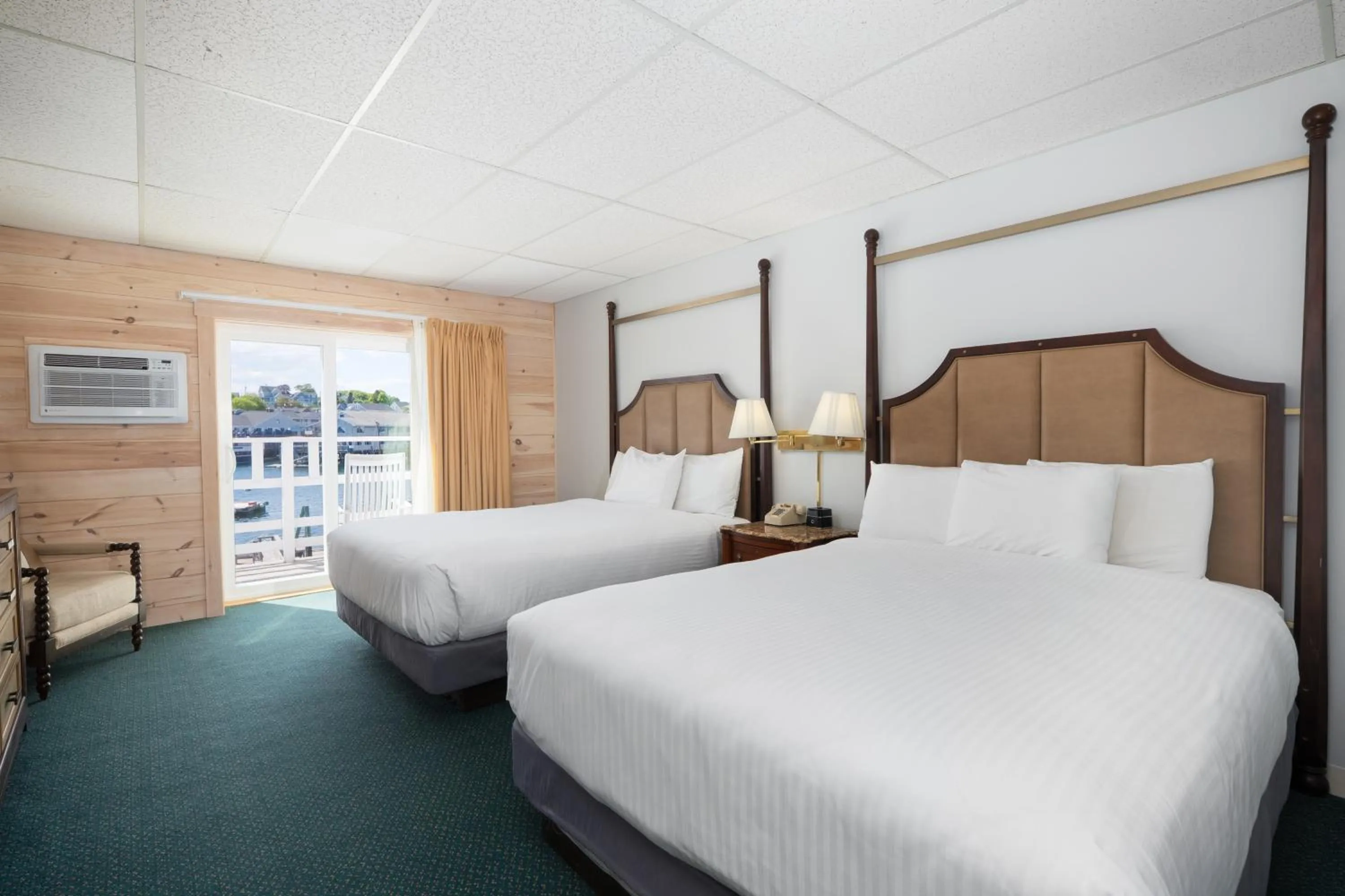 Two Queen Superior Full Harbor View 2nd Floor in Boothbay Harbor Inn