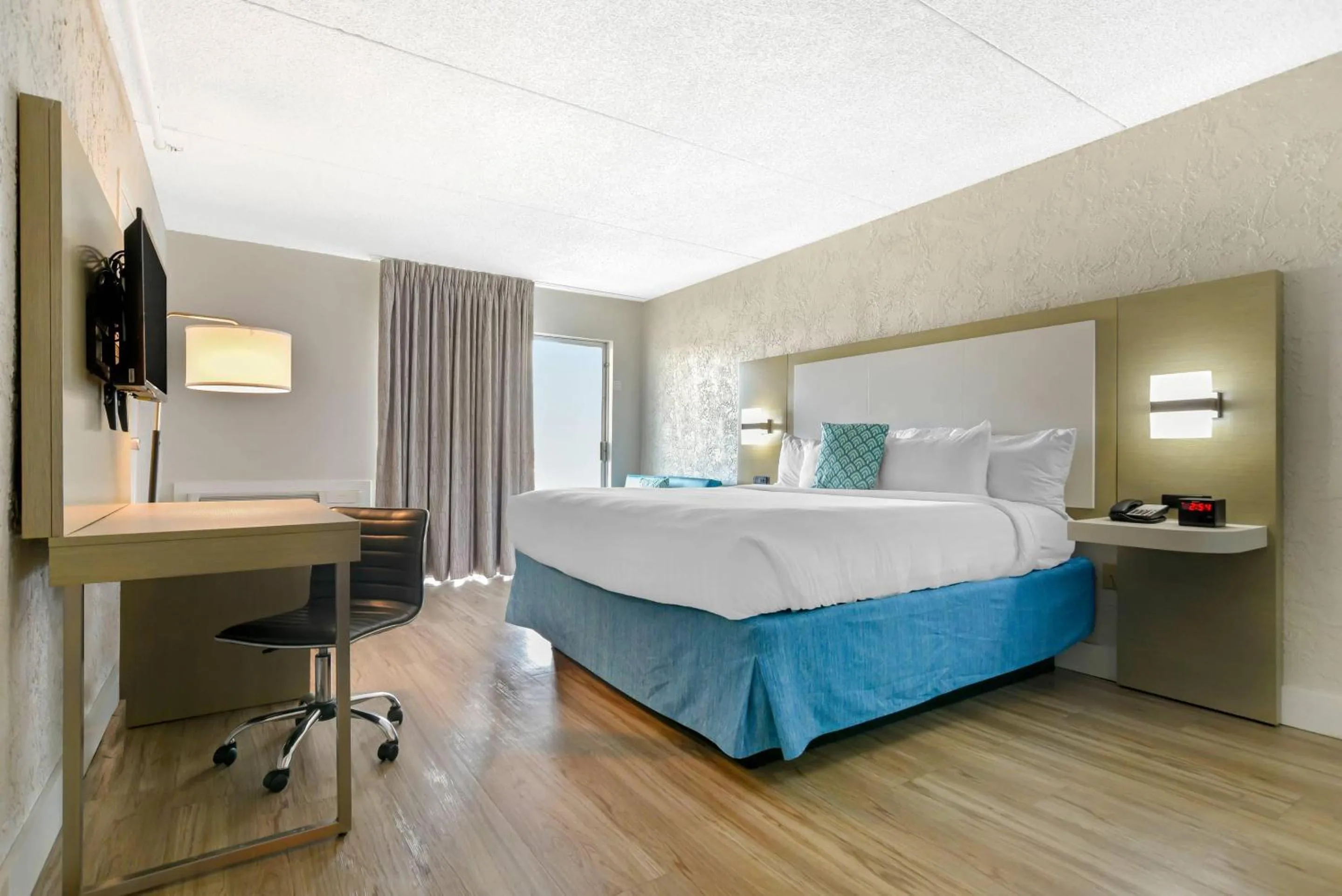 King Room with City View - Non-Smoking in Inn on Destin Harbor, an Ascend Collection Hotel