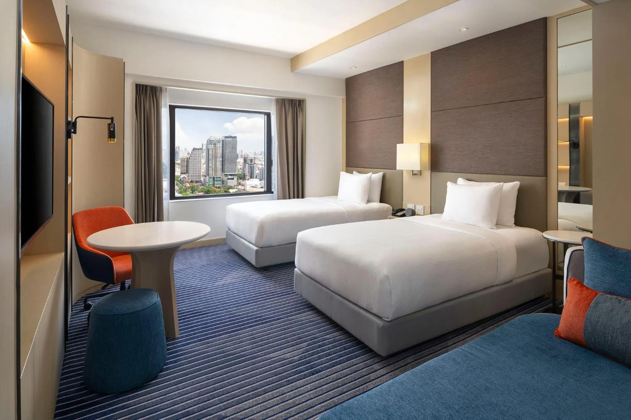 Standard Room in Crowne Plaza Bangkok Lumpini Park by IHG